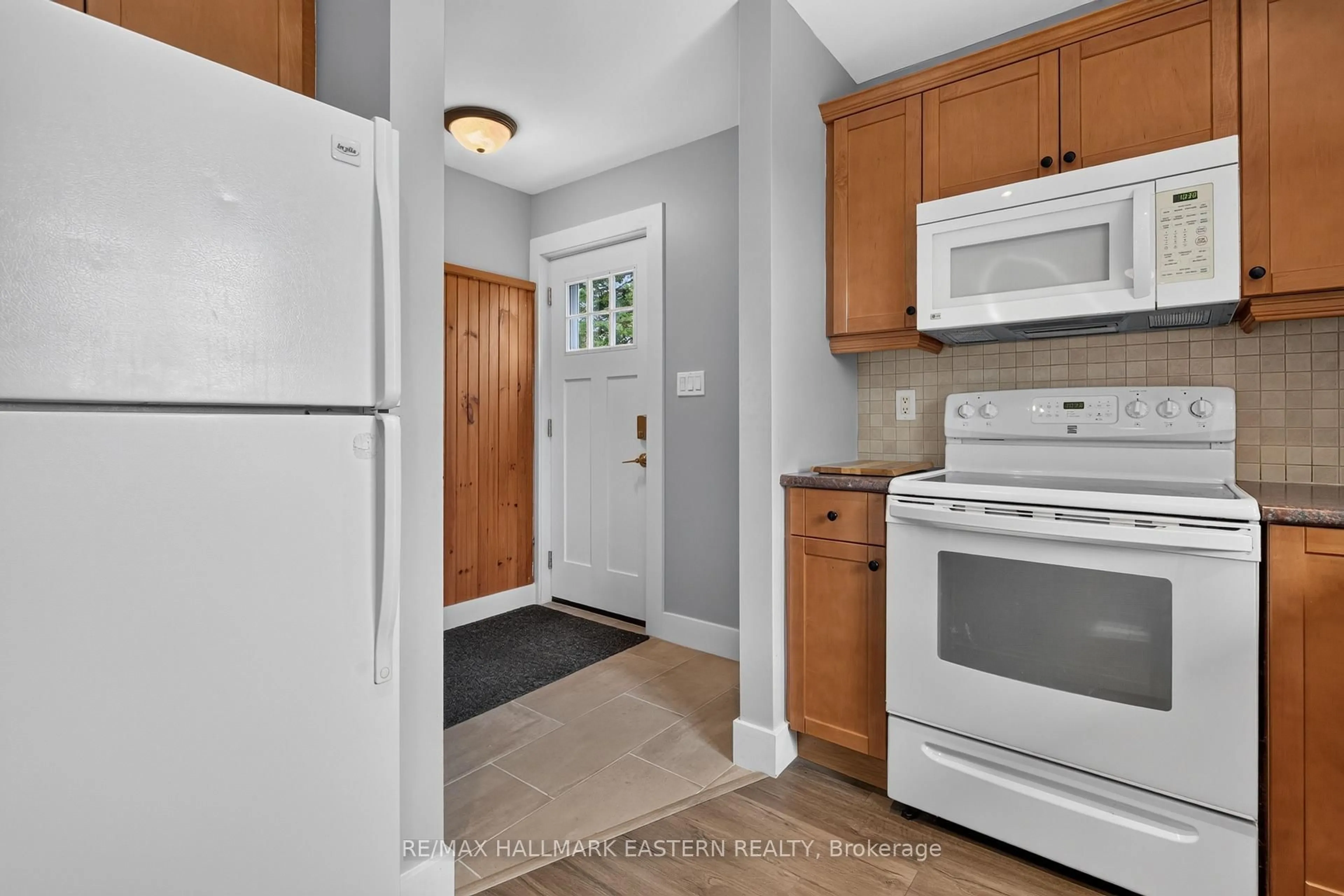 Standard kitchen, unknown for 219 North Indian Rd, Asphodel-Norwood Ontario K0L 1Y0