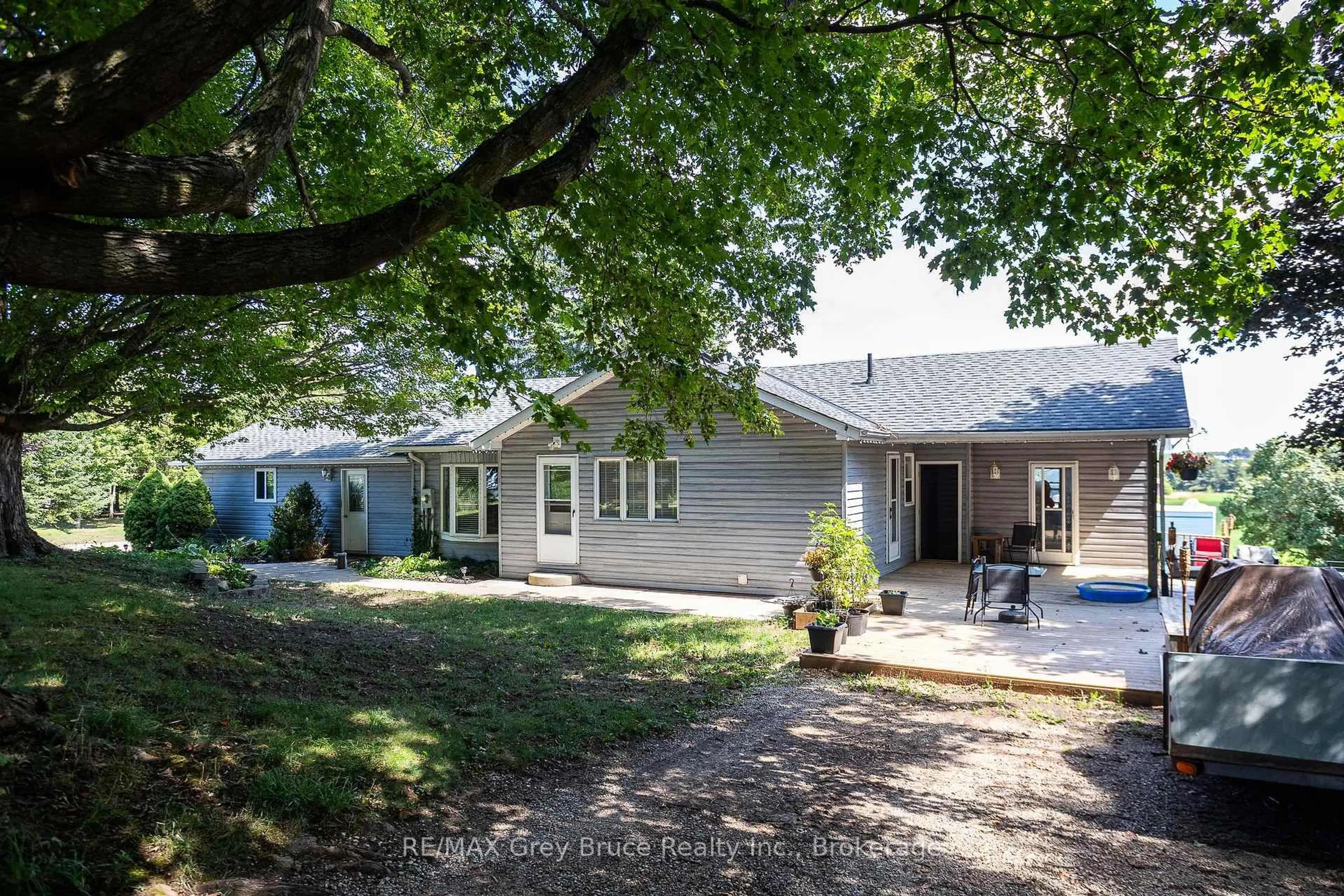 A pic from outside/outdoor area/front of a property/back of a property/a pic from drone, street for 21486 Grey 16 Rd, Chatsworth Ontario N0H 2N0