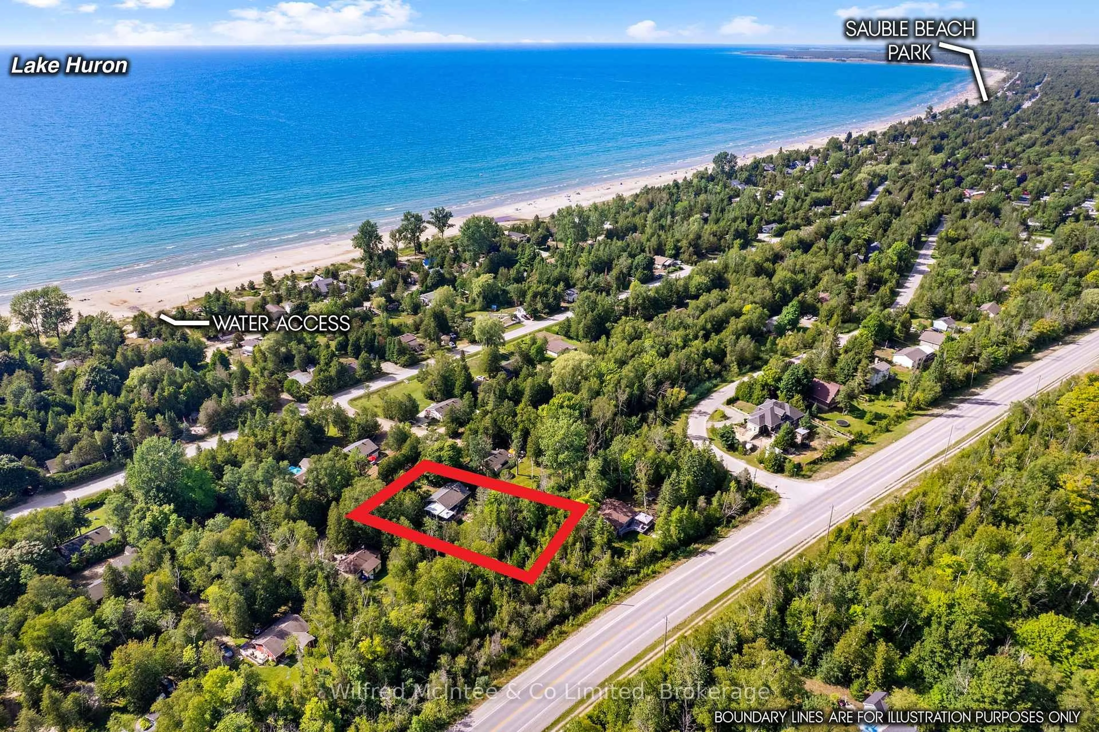 A pic from outside/outdoor area/front of a property/back of a property/a pic from drone, water/lake/river/ocean view for 32 MOHAWK Dr, Native Leased Lands Ontario N0H 2L0
