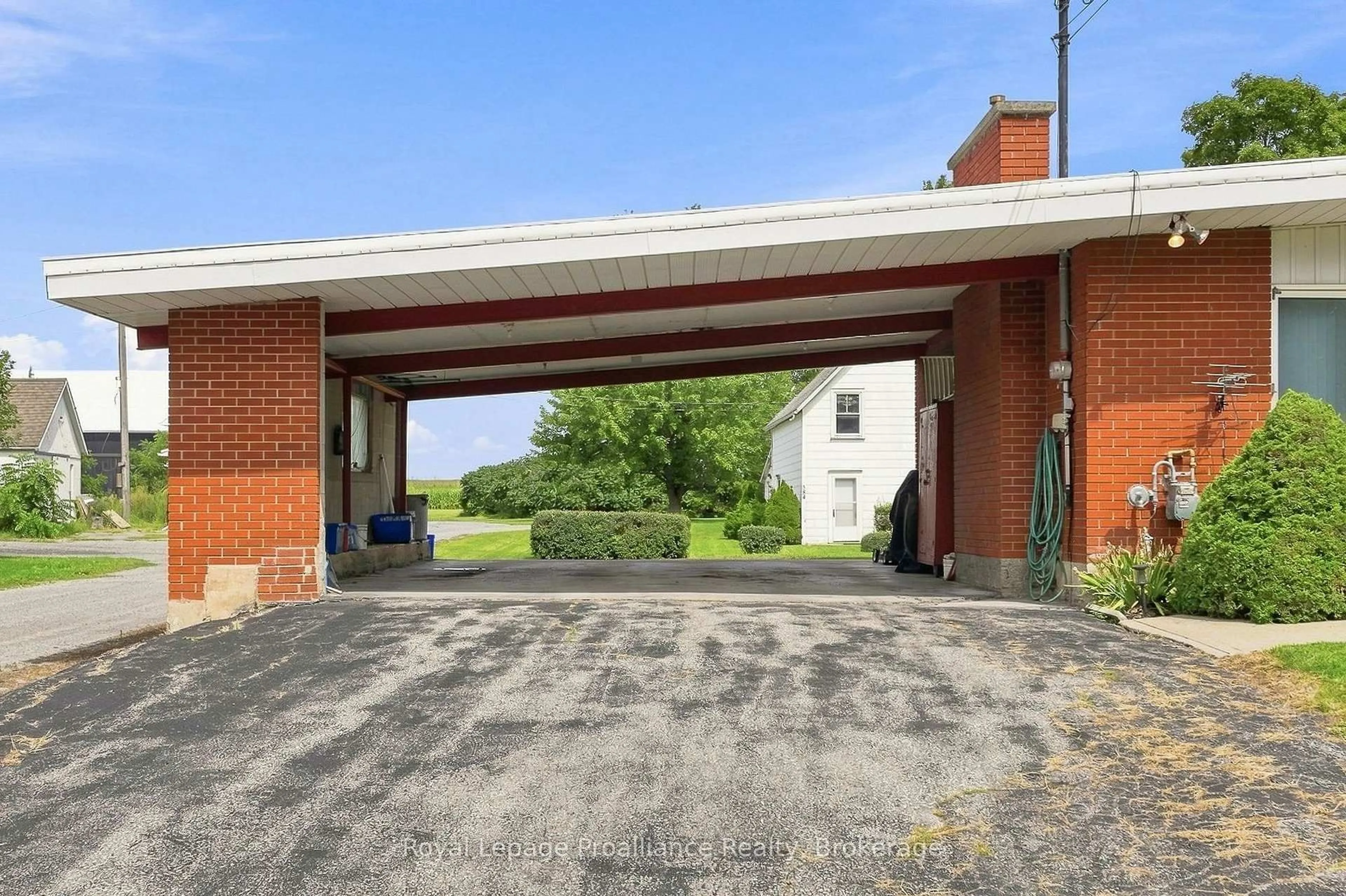 Unknown for 380-384 Main St, Prince Edward County Ontario K0K 1G0