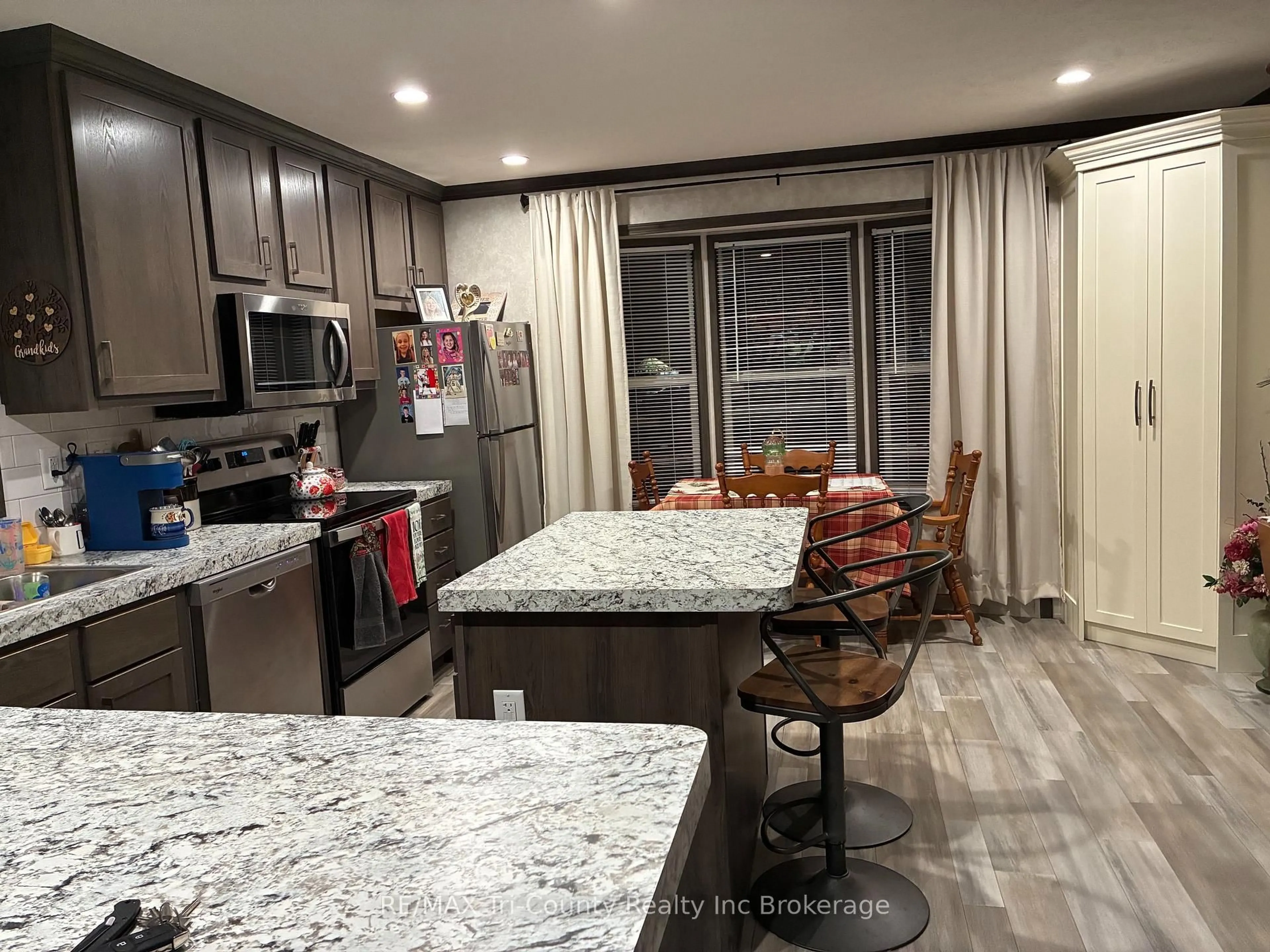 Open concept kitchen, unknown for 11981 Plank Rd, Bayham Ontario N4G 4G9