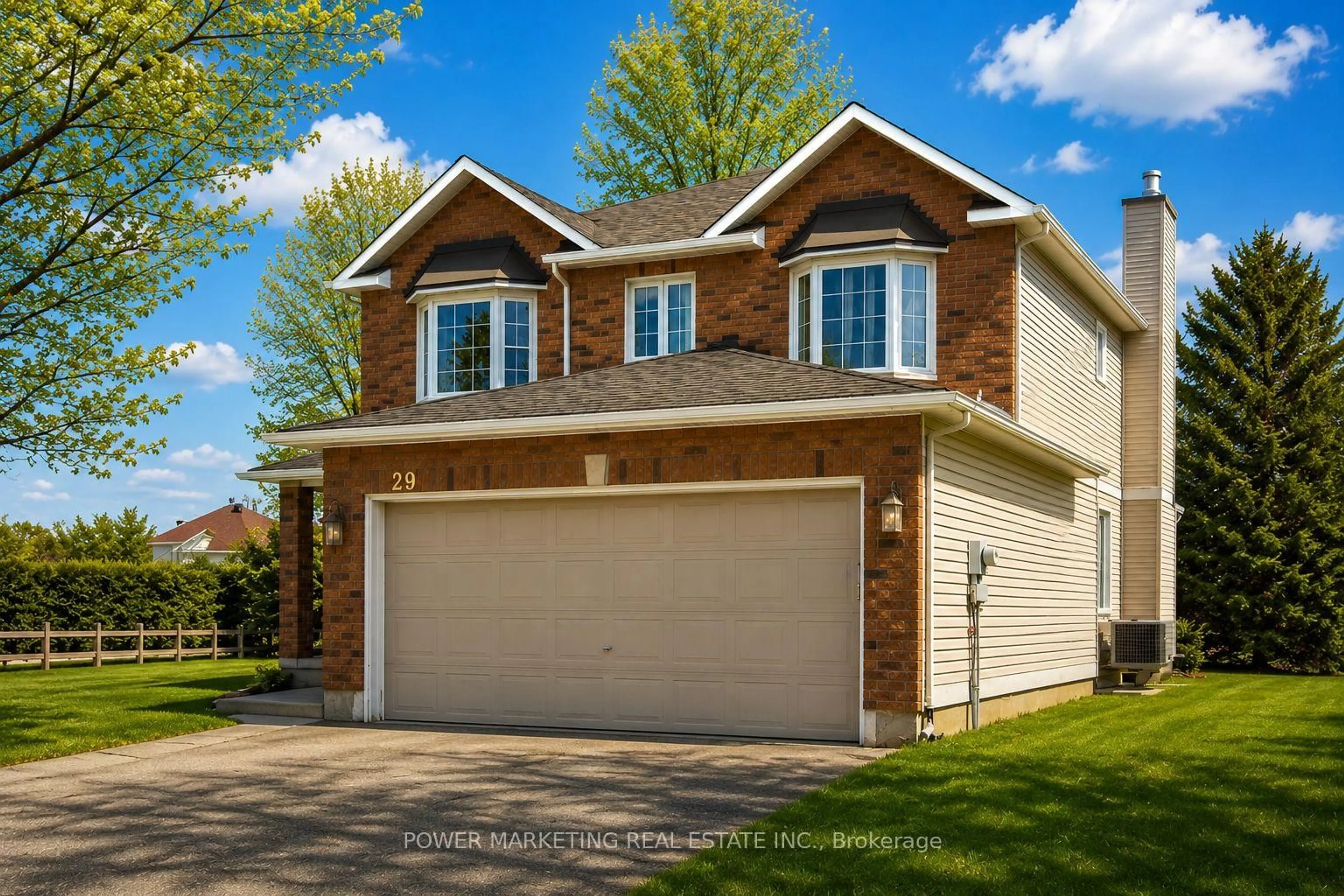 Home with vinyl exterior material, street for 29 TAJ Crt, Ottawa Ontario K1G 5K7