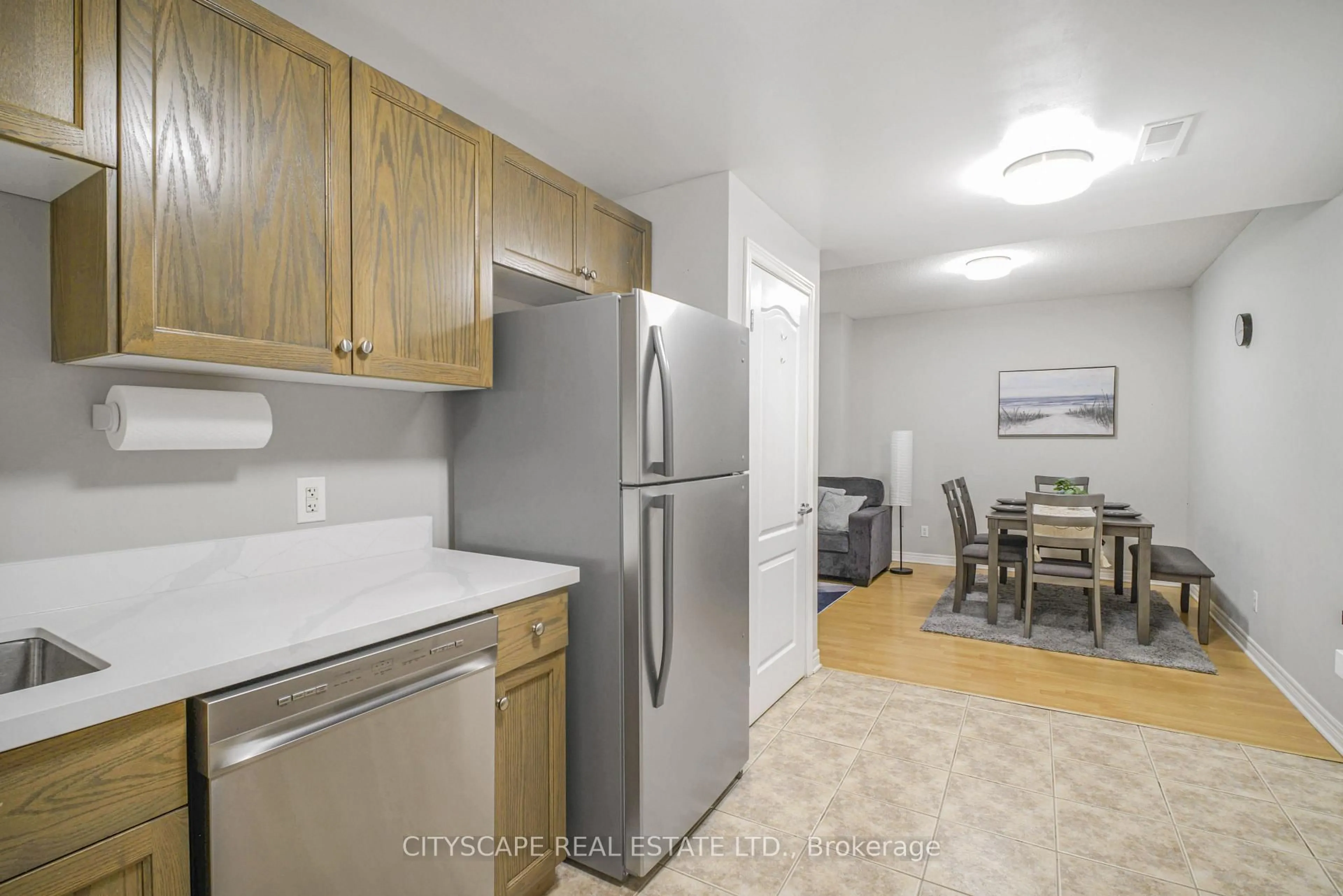 Standard kitchen, unknown for 6350 Dorchester Rd #104, Niagara Falls Ontario L2G 0A1