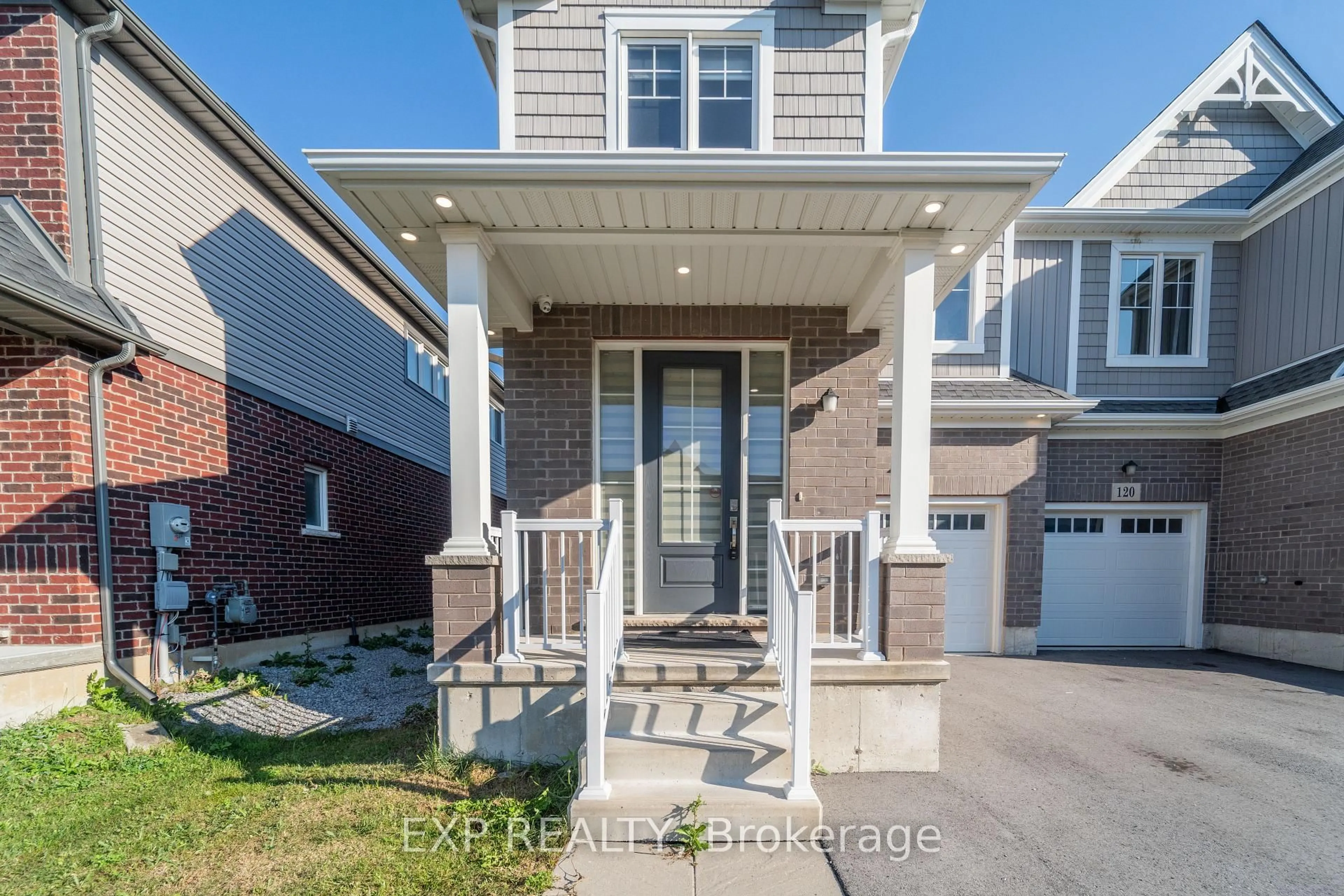 Home with brick exterior material, street for 116 Bur Oak Dr, Thorold Ontario L2V 0L8
