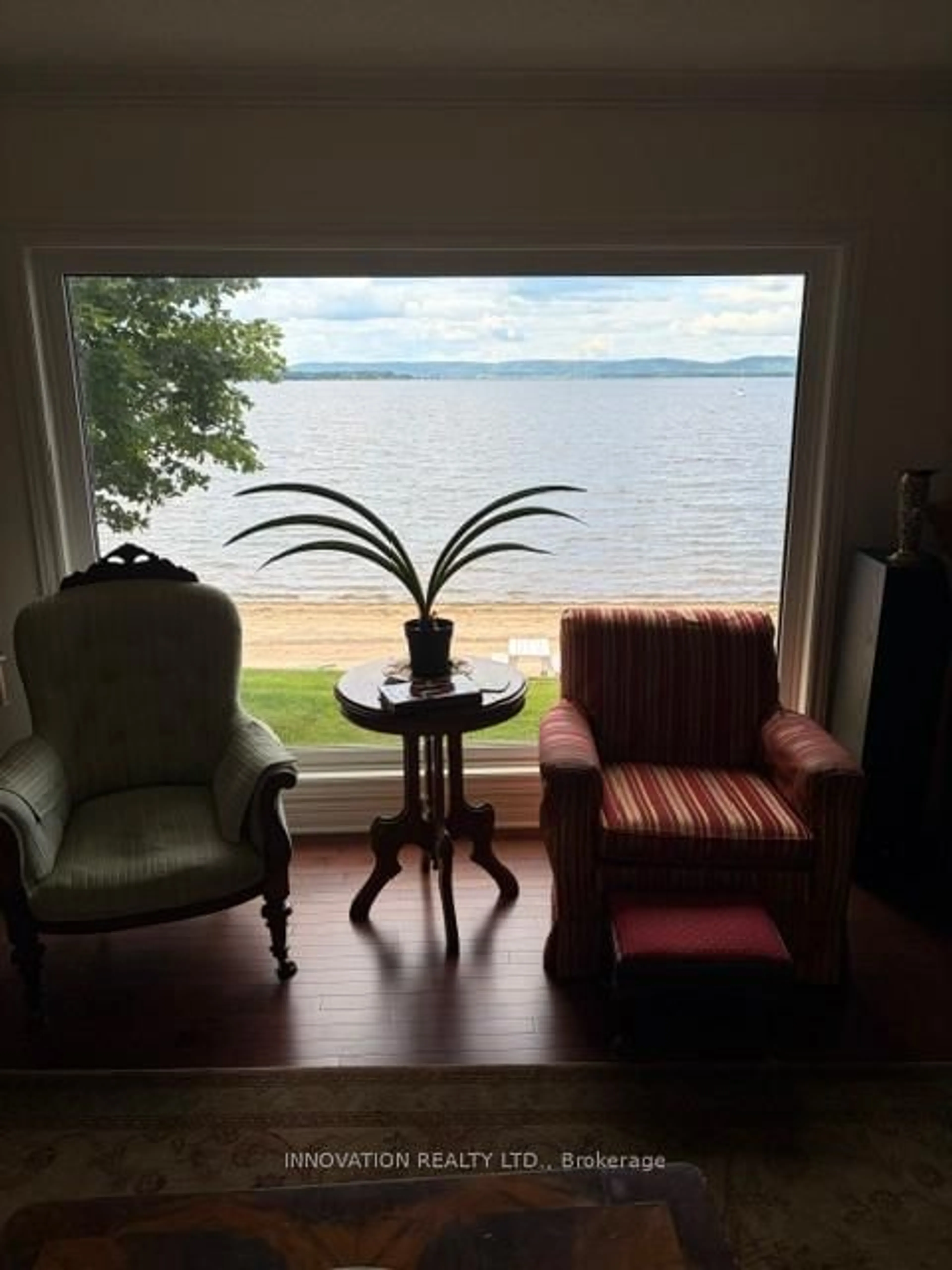 Living room with furniture, unknown for 4372 Armitage Ave, Ottawa Ontario K0A 1T0