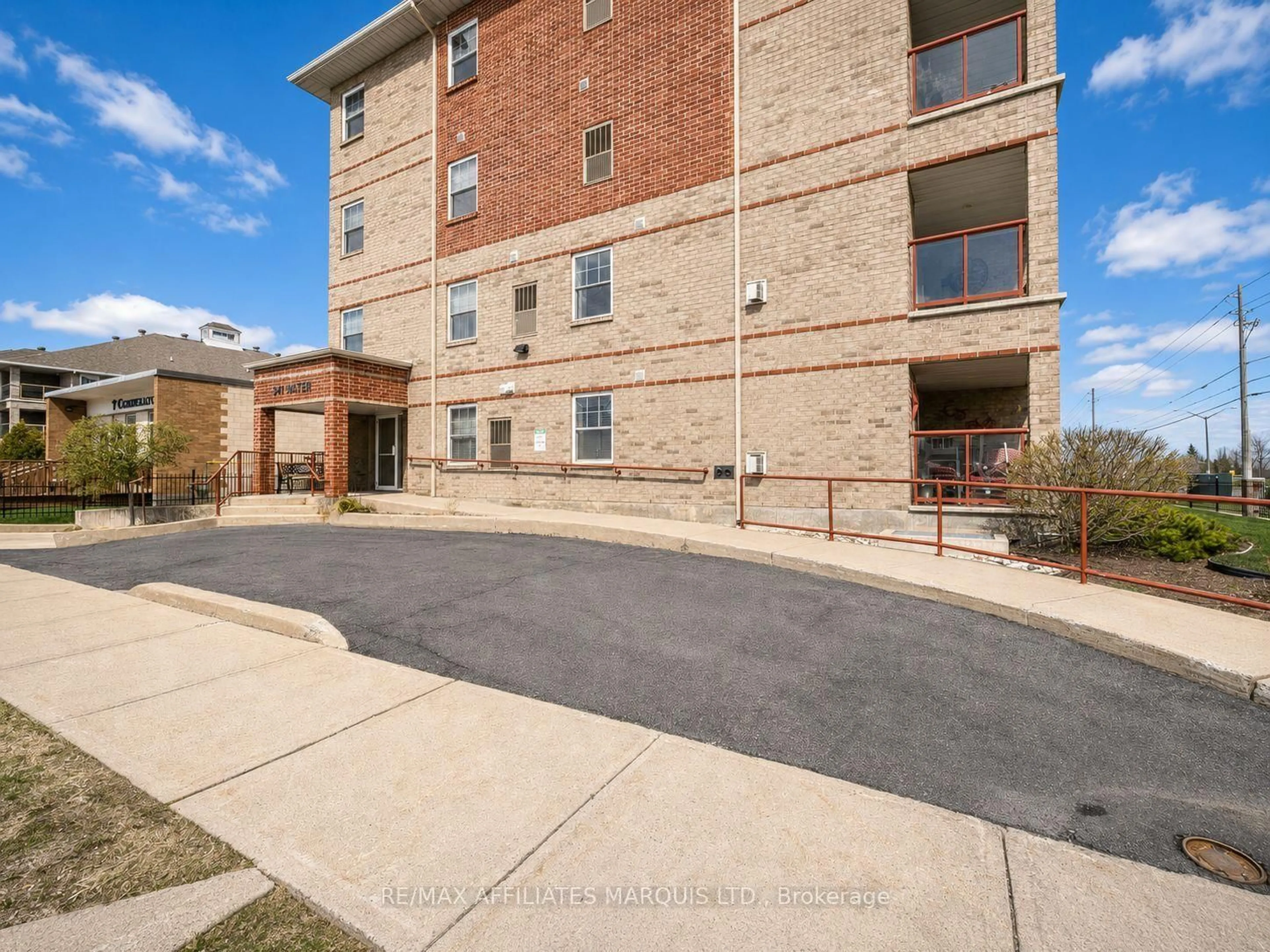 A pic from outside/outdoor area/front of a property/back of a property/a pic from drone, building for 341 Water St #402, Cornwall Ontario K6J 1A5
