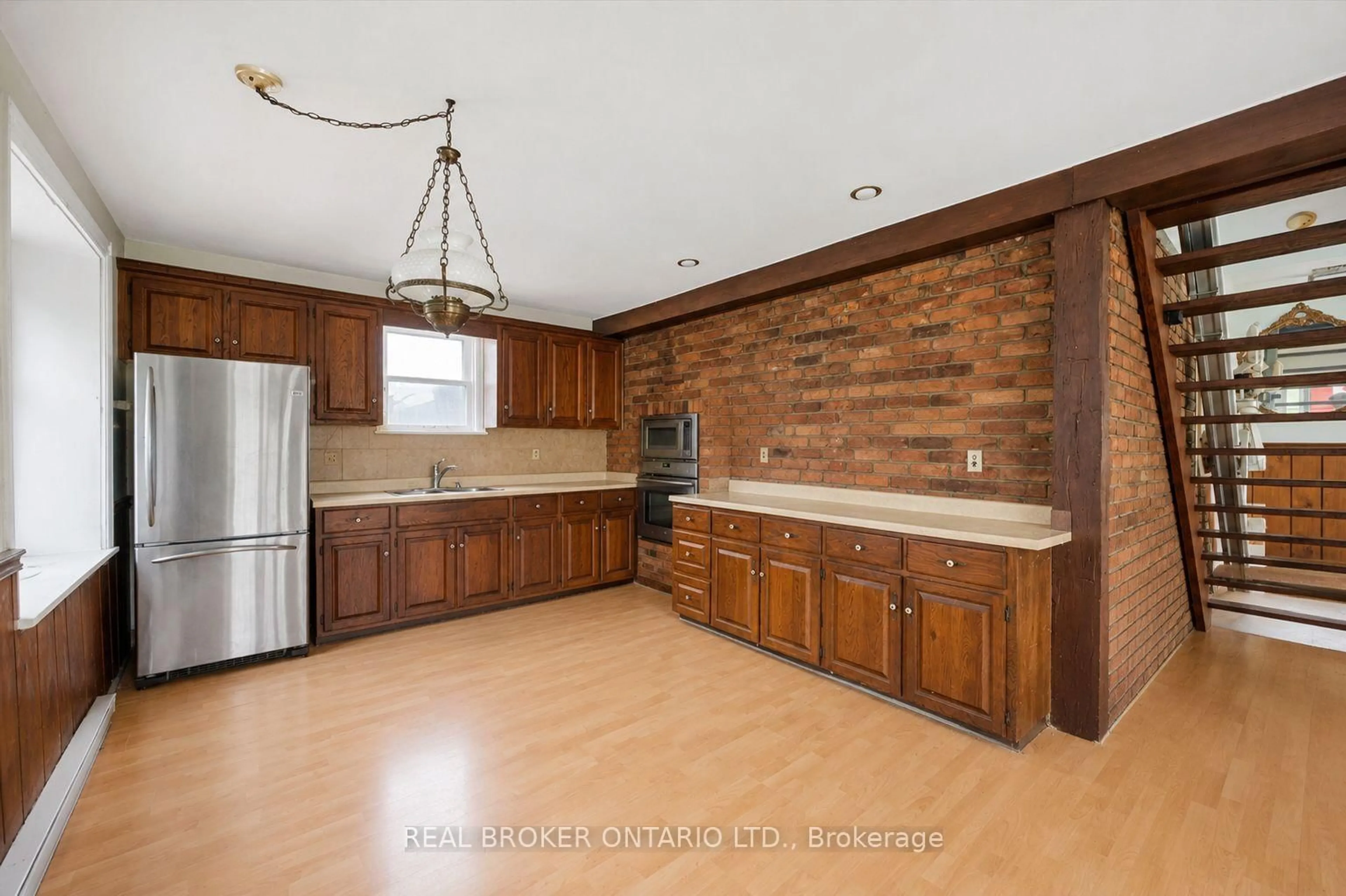 Open concept kitchen, unknown for 36 Elgin St, Woolwich Ontario N0B 1N0