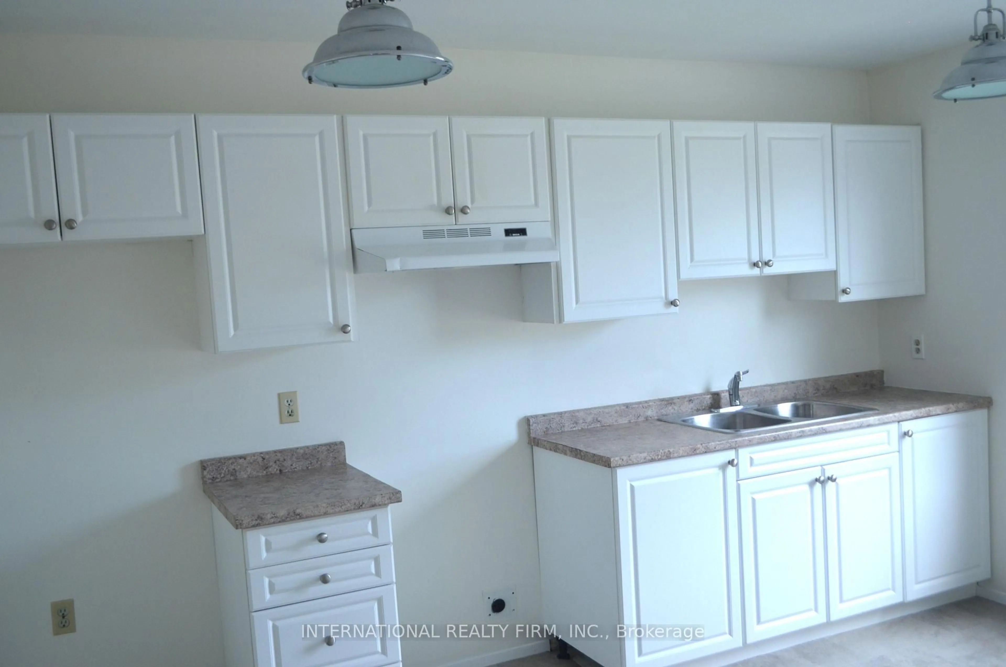 Standard kitchen, unknown for 53 Peacock Blvd, Port Hope Ontario L1A 2X2
