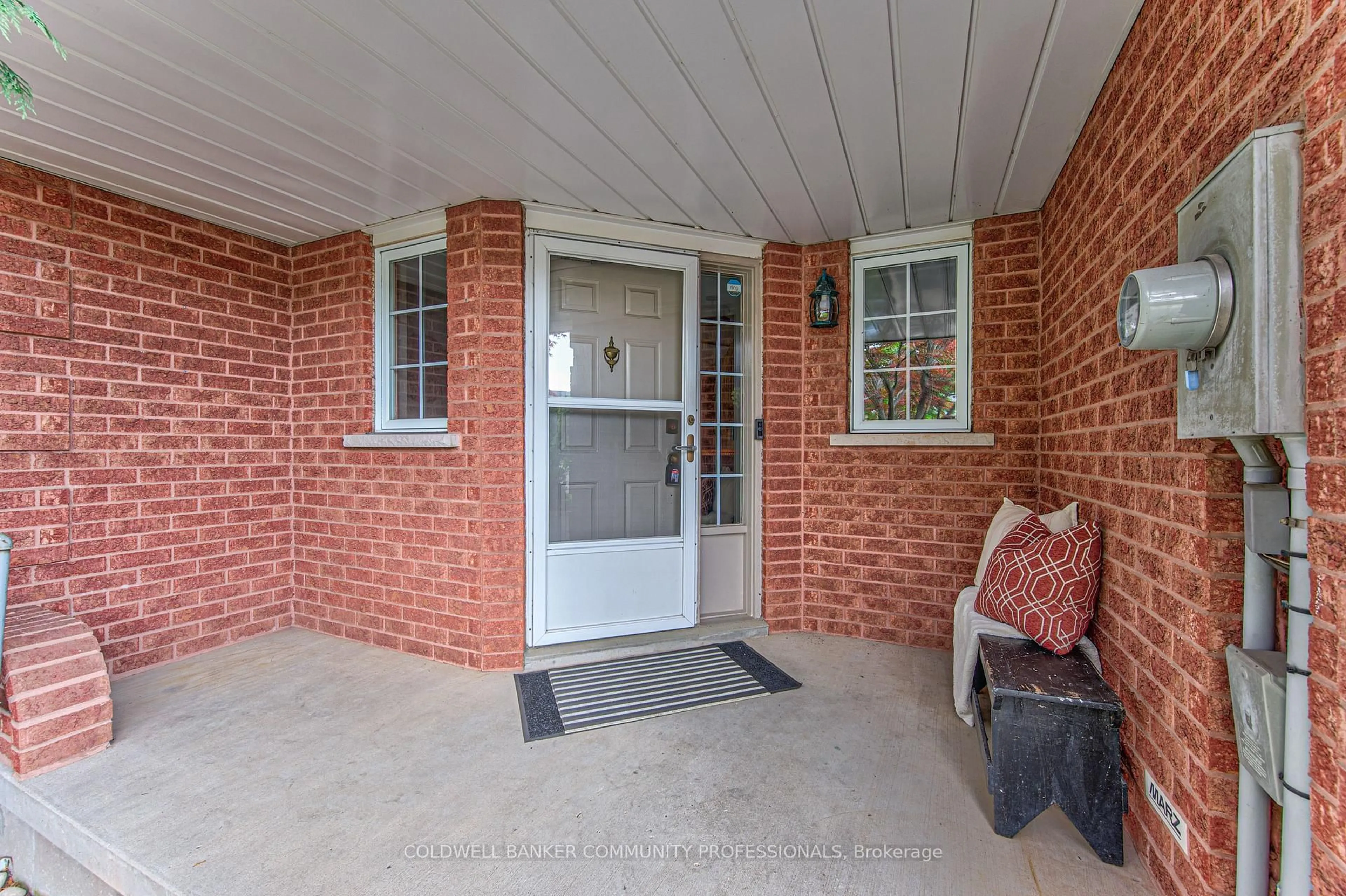 Unknown for 86 Chelsea Cres, Hamilton Ontario L8E 5R8