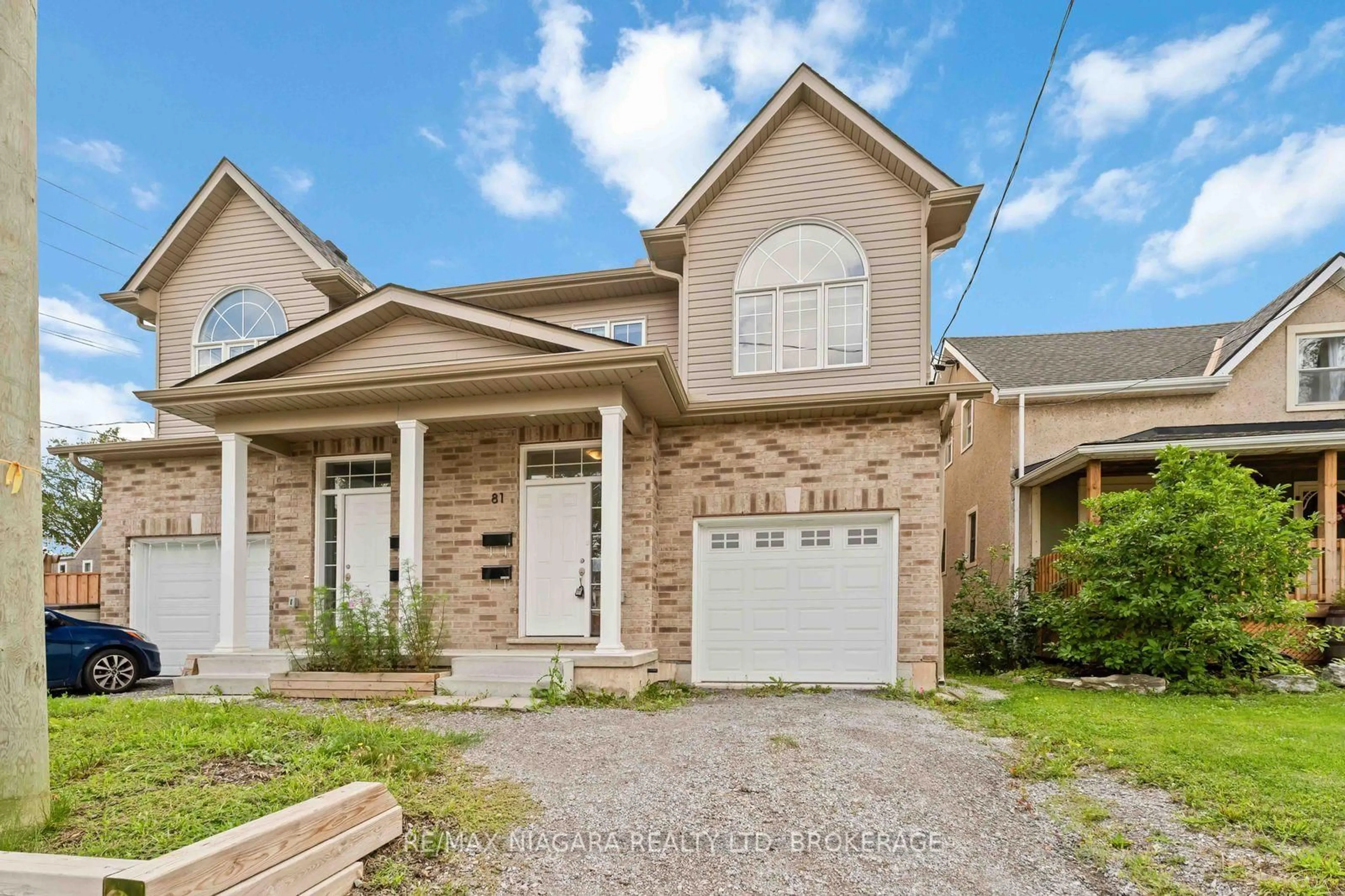 Home with brick exterior material, street for 81 Grove St, Welland Ontario L3B 4B3