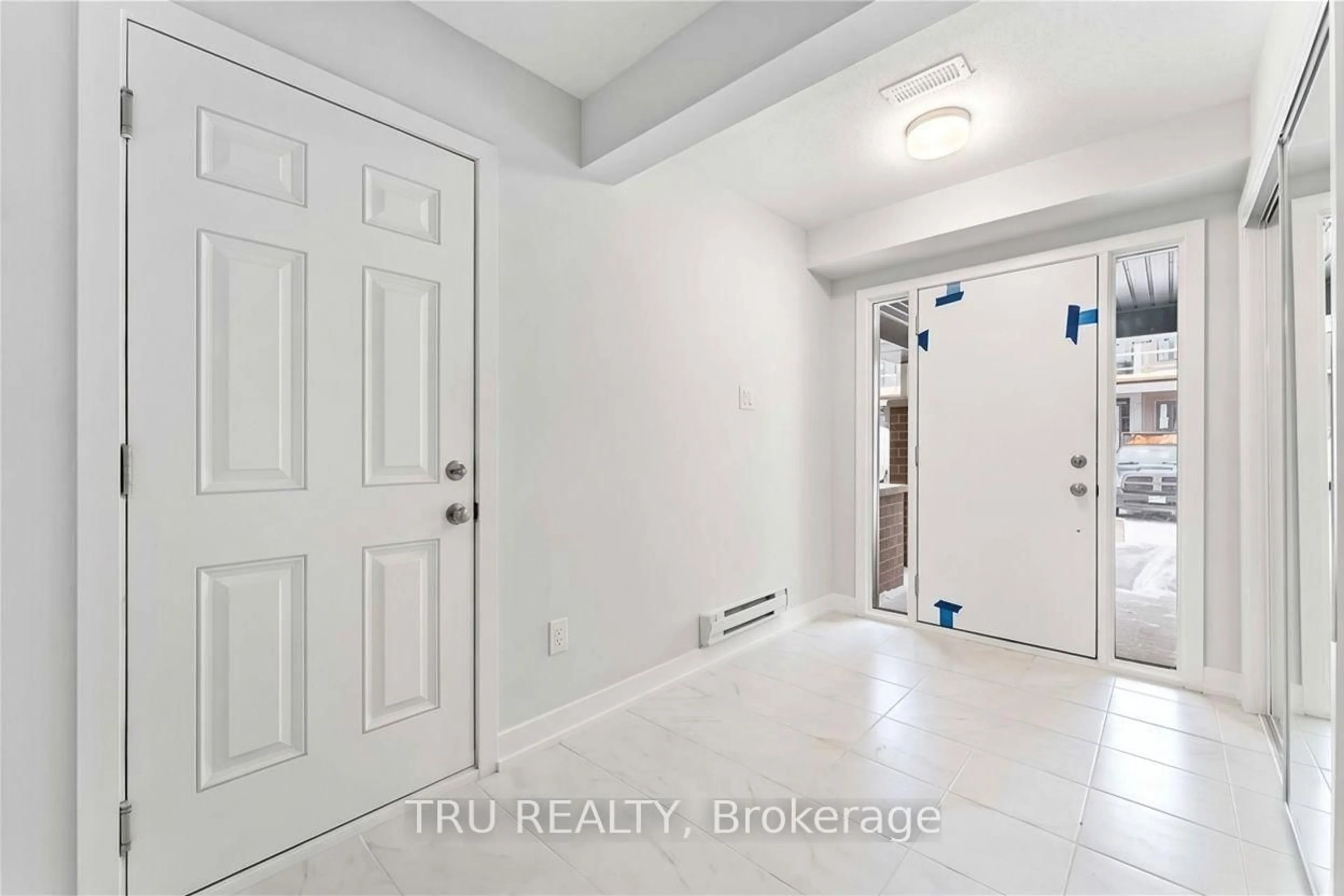 Indoor entryway for 239 Anyolite Private, Ottawa Ontario K2J 7J3