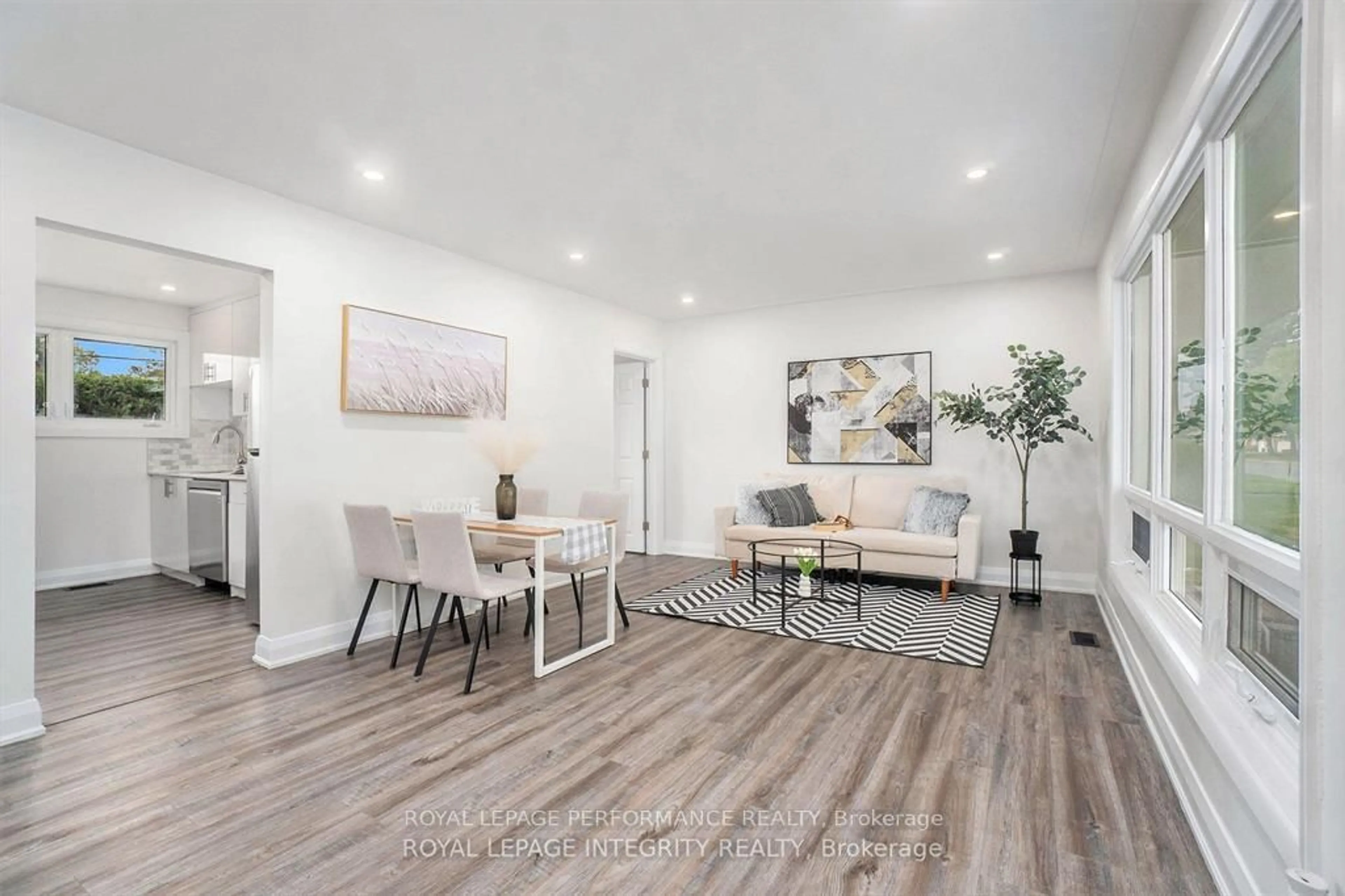 Living room with furniture, unknown for 26 Majestic Dr, Ottawa Ontario K2G 1C7