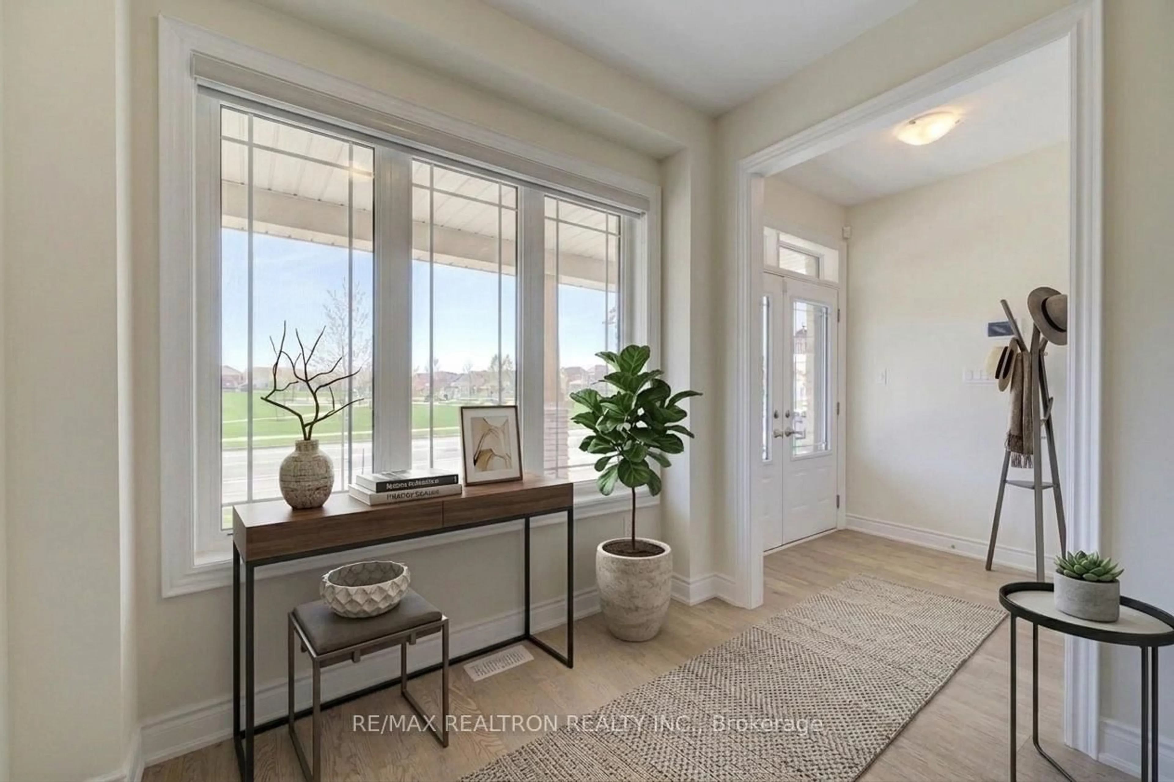 Indoor entryway for 372 Blackburn Dr, Brantford Ontario N3T 5L5
