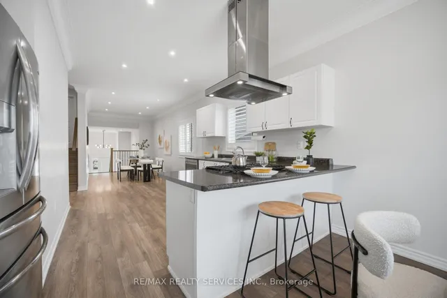 20 TODD Cres, Southgate 5