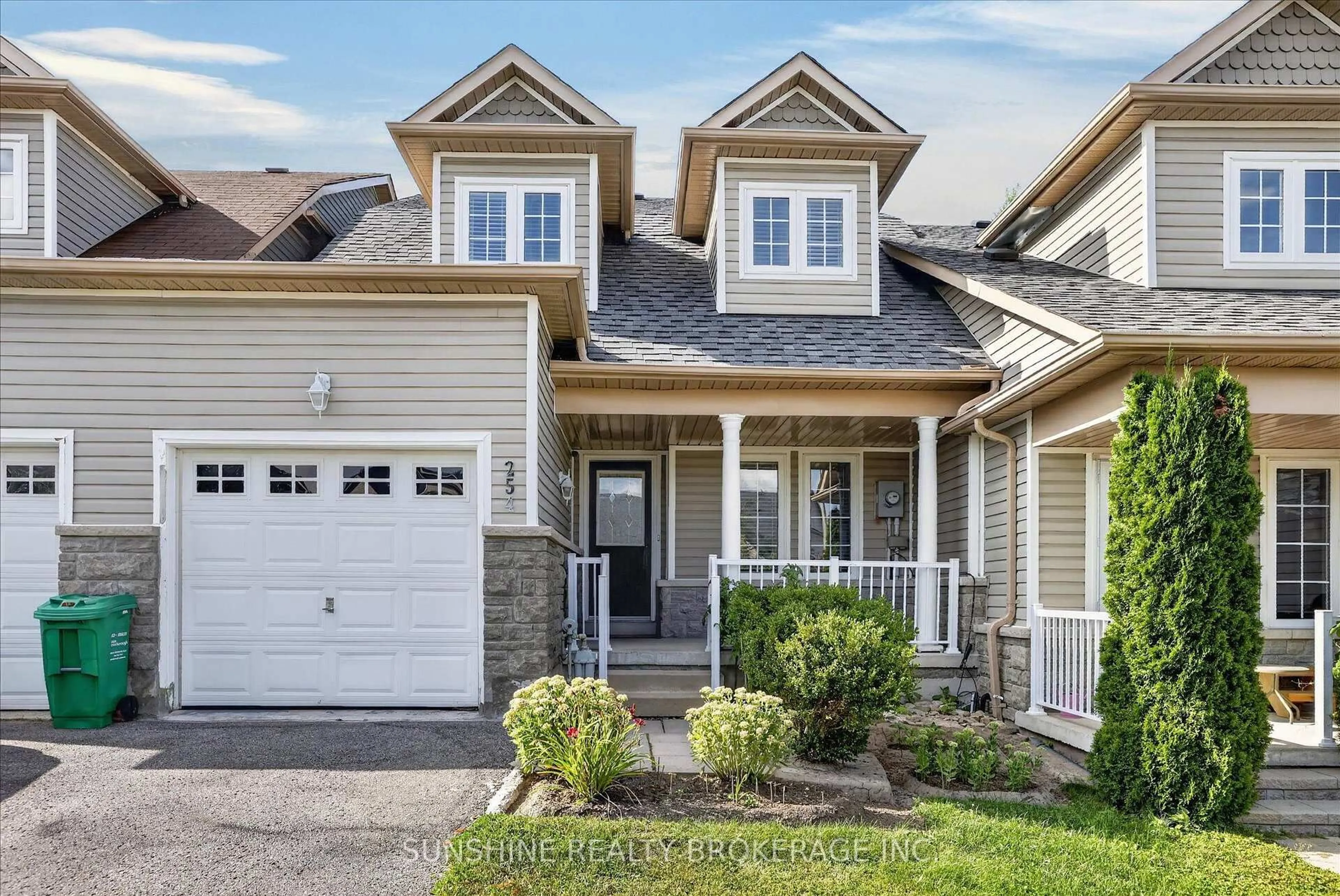 Home with vinyl exterior material, street for 254 TOBIN Crt, Peterborough Ontario K9J 7S7