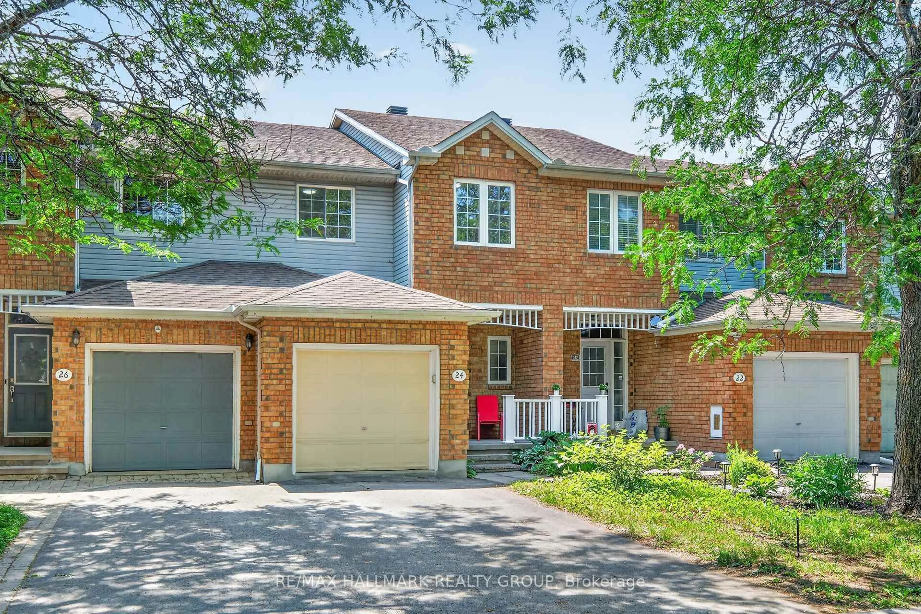 Home with brick exterior material, street for 24 Gray Cres, Ottawa Ontario K2K 3J6