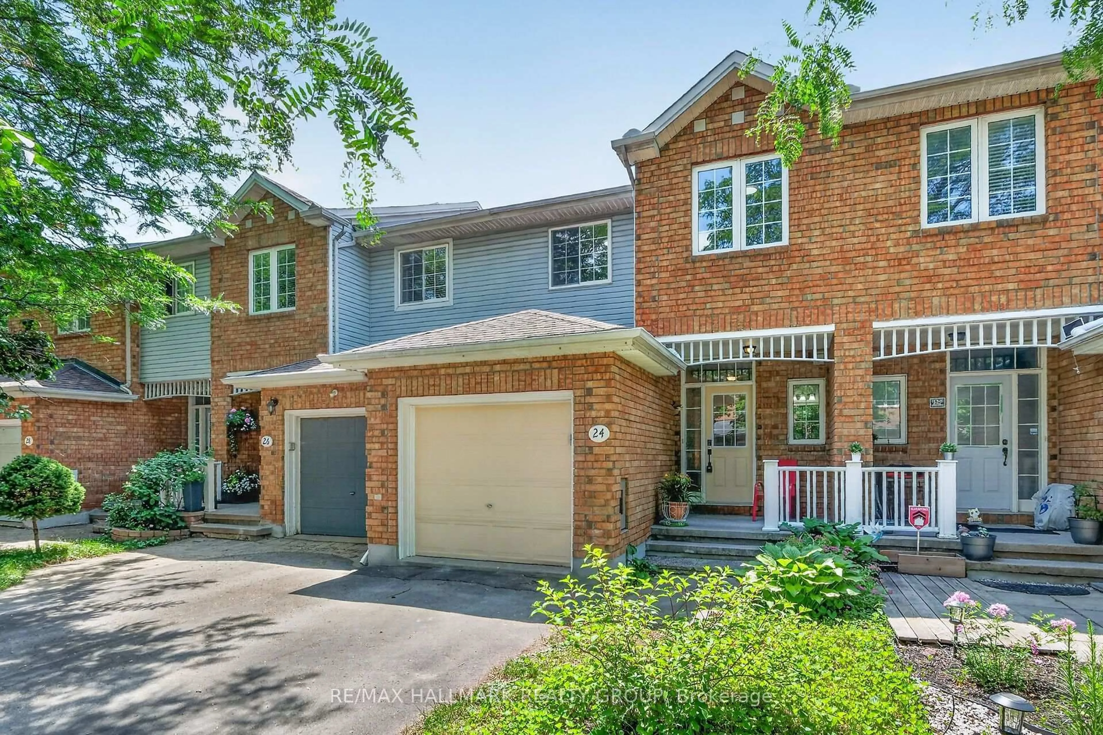 Home with brick exterior material, street for 24 Gray Cres, Ottawa Ontario K2K 3J6
