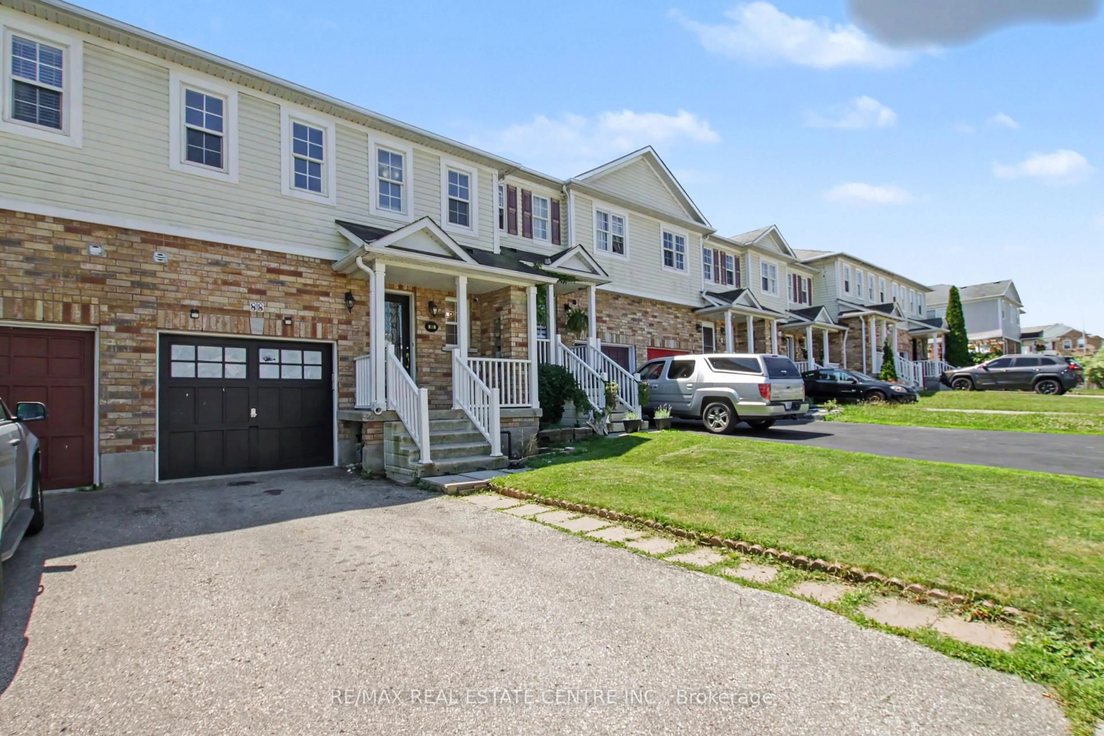 Unknown for 88 Bloomington Dr, Cambridge Ontario N1P 1J5