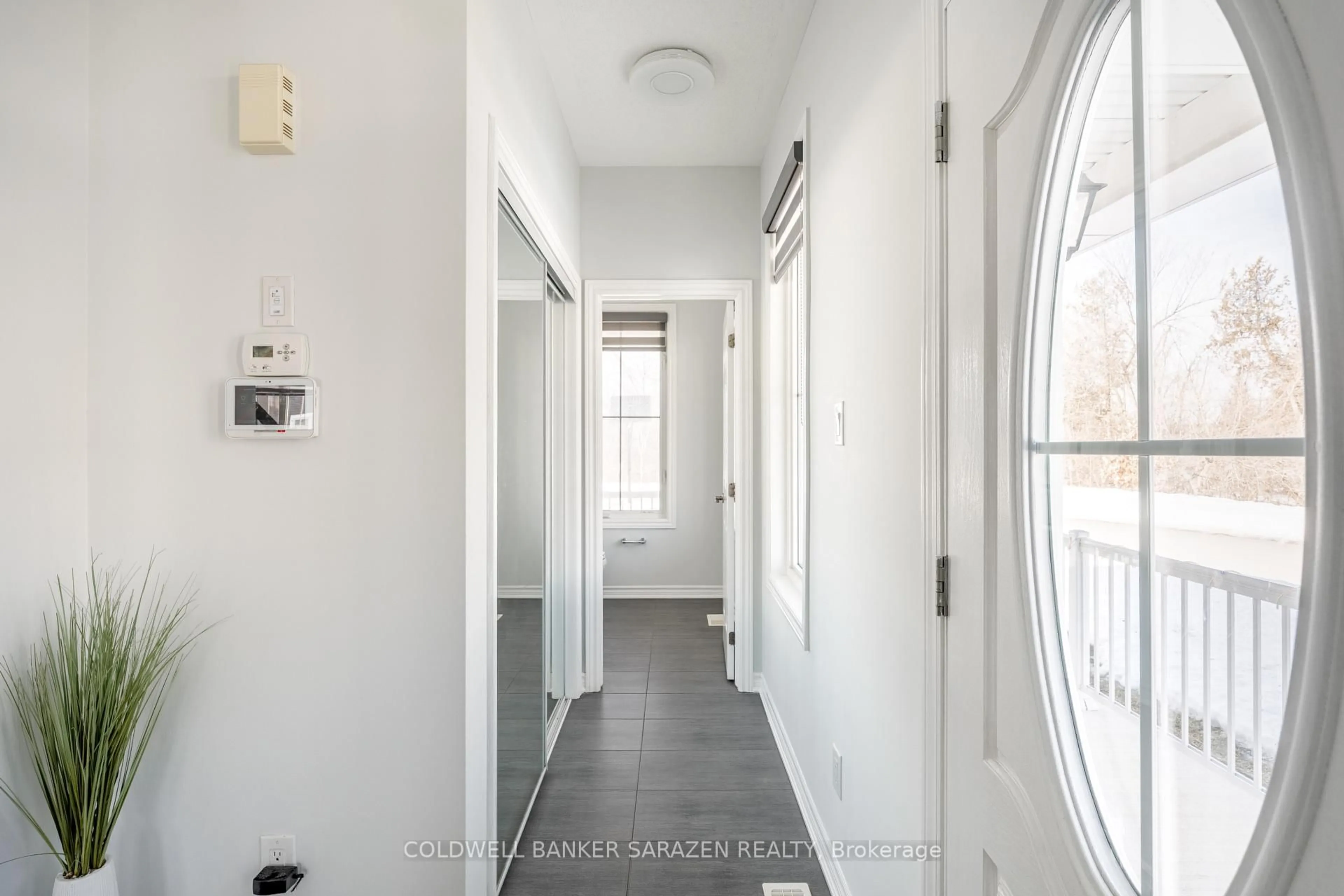 Indoor entryway for 677 Broad Cove Cres, Ottawa Ontario K2J 6H6