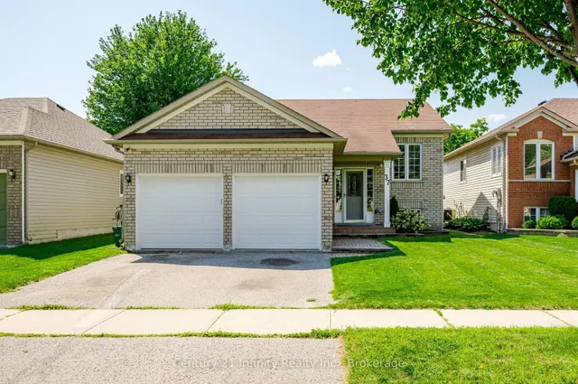 37 Baxter Pl, Port Hope 2