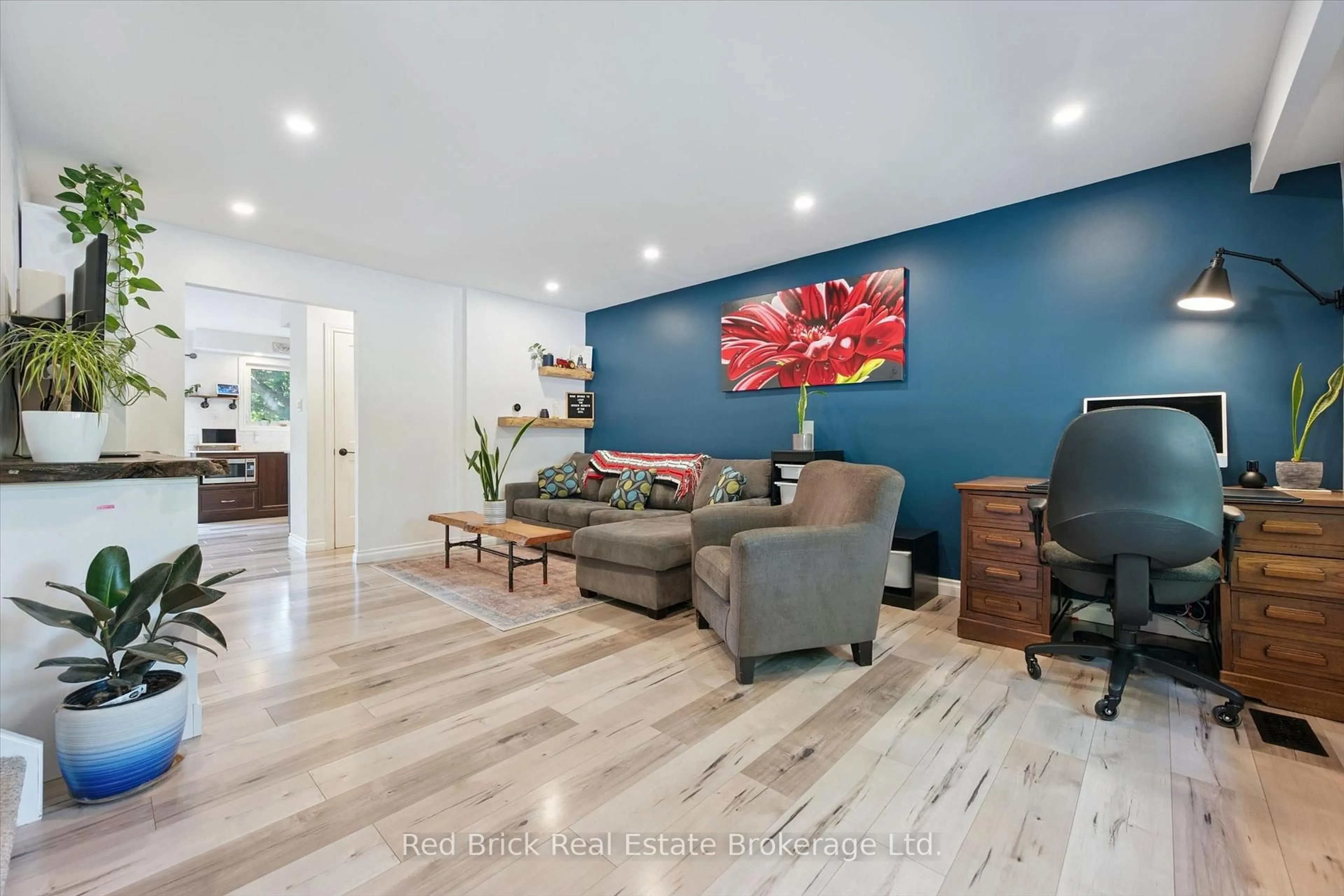 Living room with furniture, unknown for 436 Willow Rd, Guelph Ontario N1H 6S2