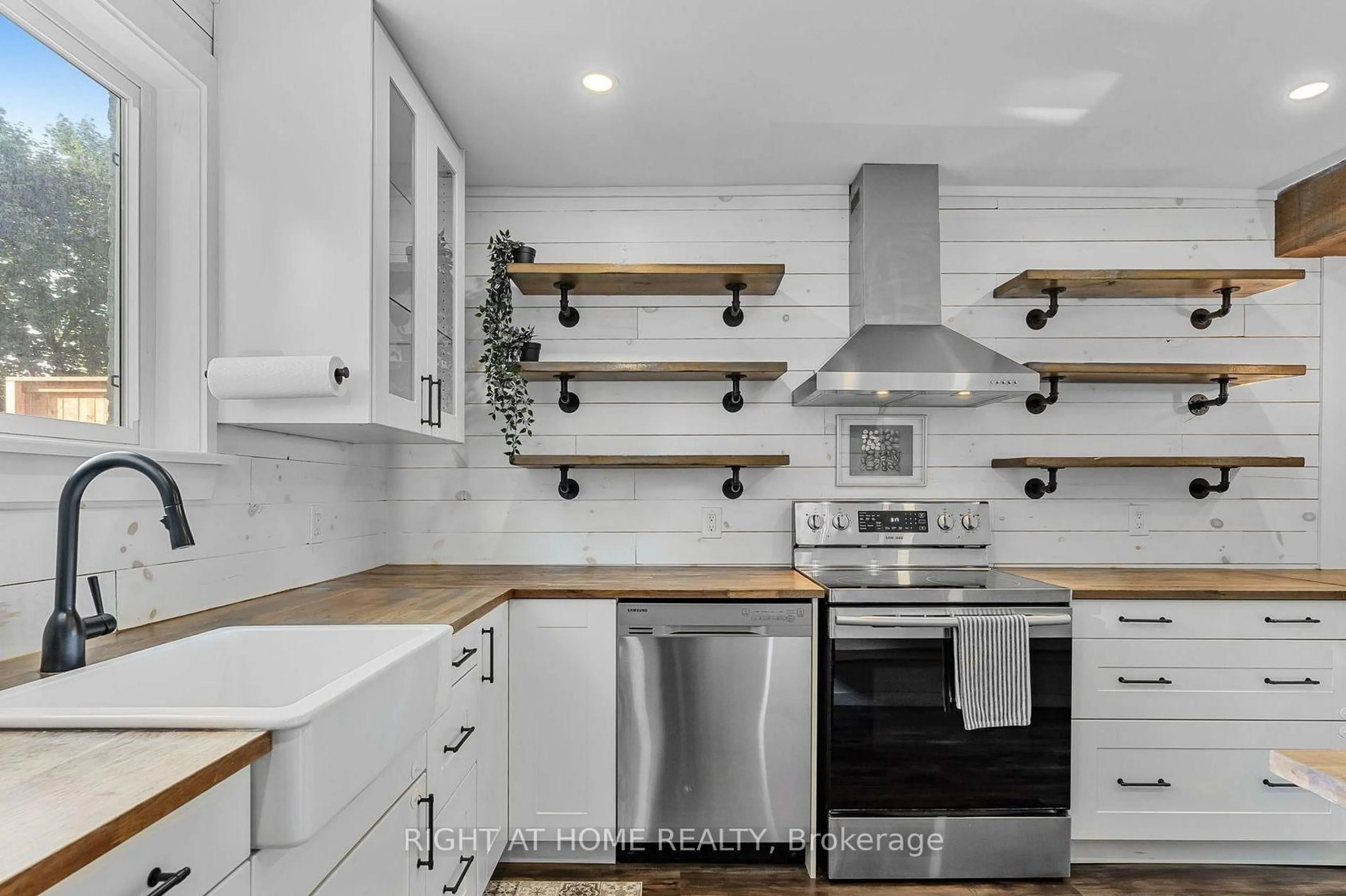 Open concept kitchen, unknown for 110 Cameron Ave, Hamilton Ontario L8H 4Z2