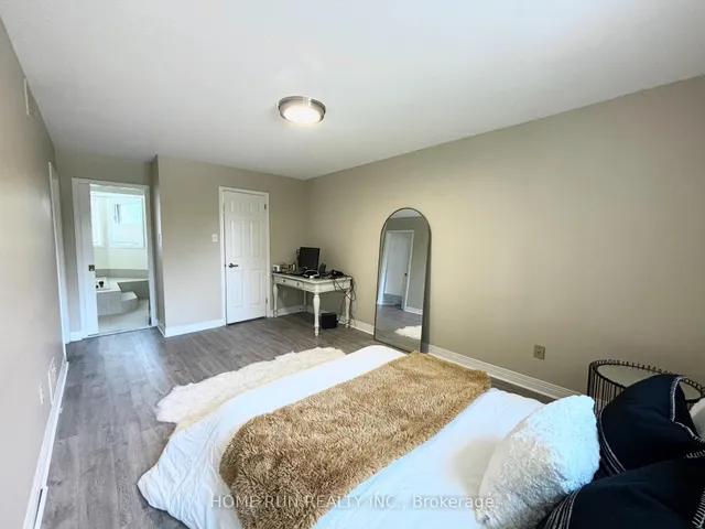 10 Westchester Crt, Barrhaven 5