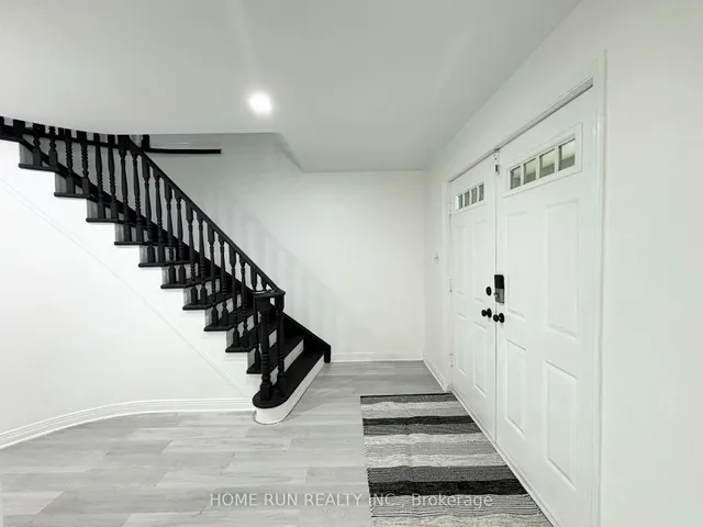 10 Westchester Crt, Barrhaven 3