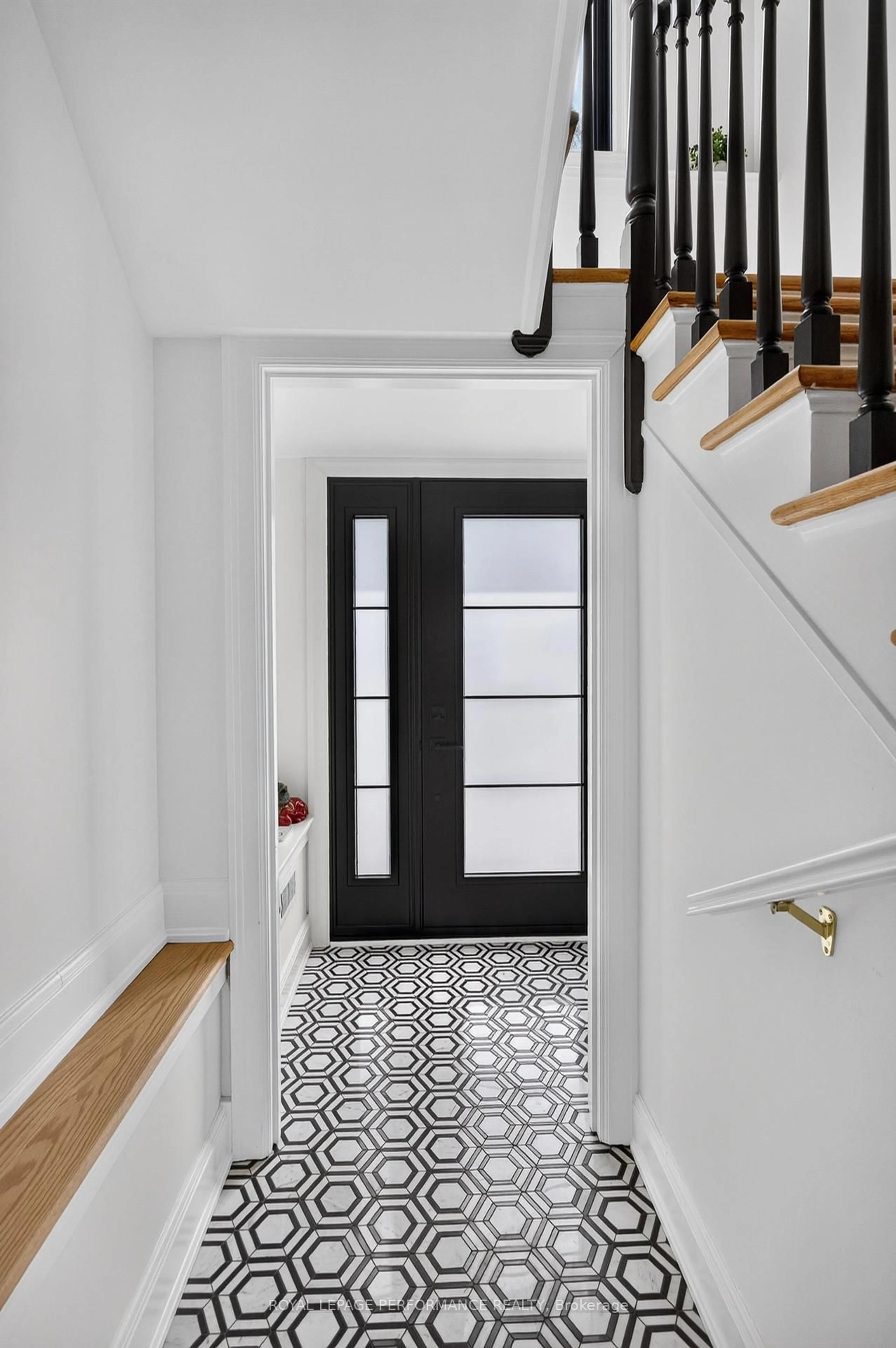 Indoor entryway for 238 Island Park Dr, Ottawa Ontario K1Y 0A4