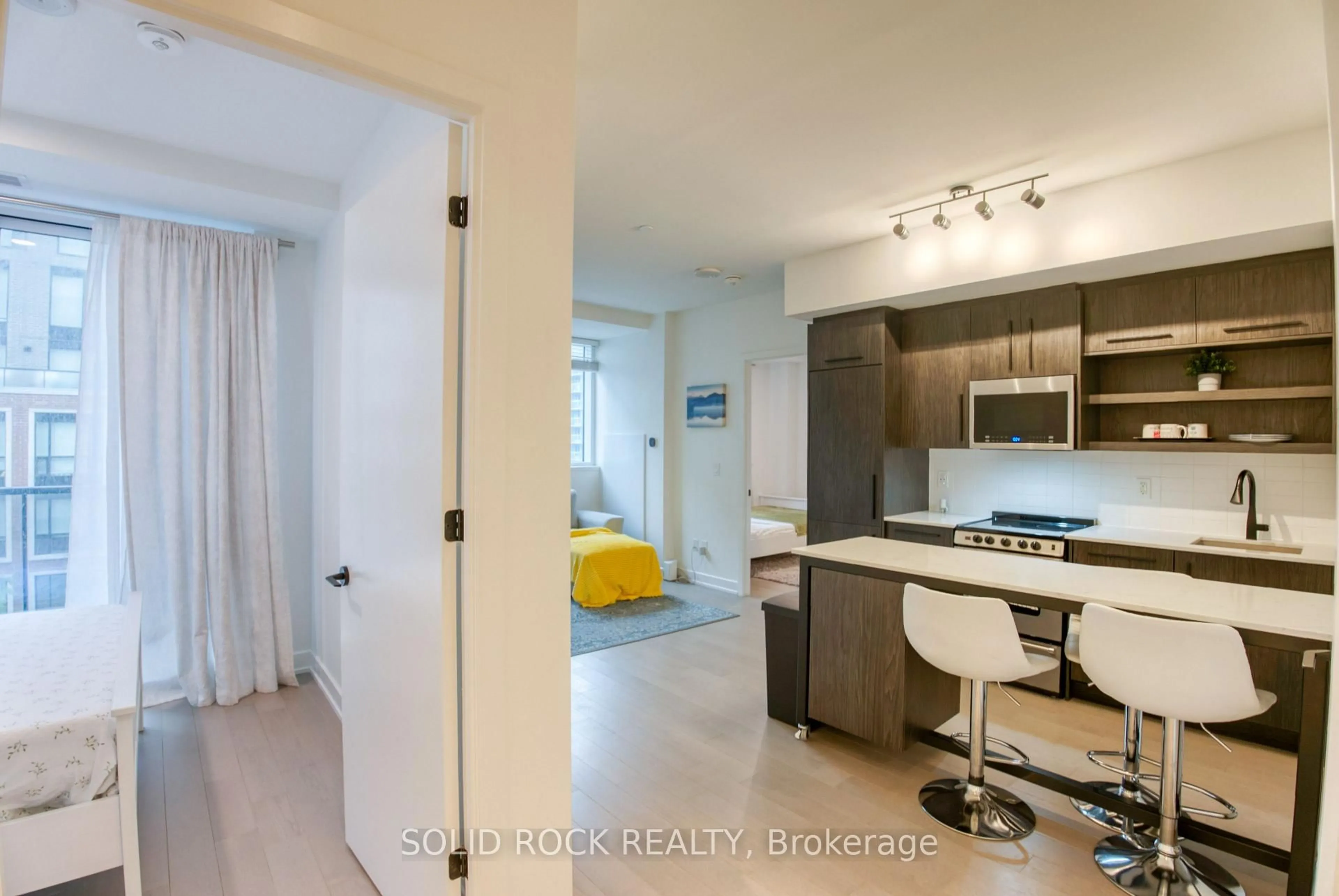 Unknown for 560 Rideau St #306, Ottawa Ontario K1N 5Z8