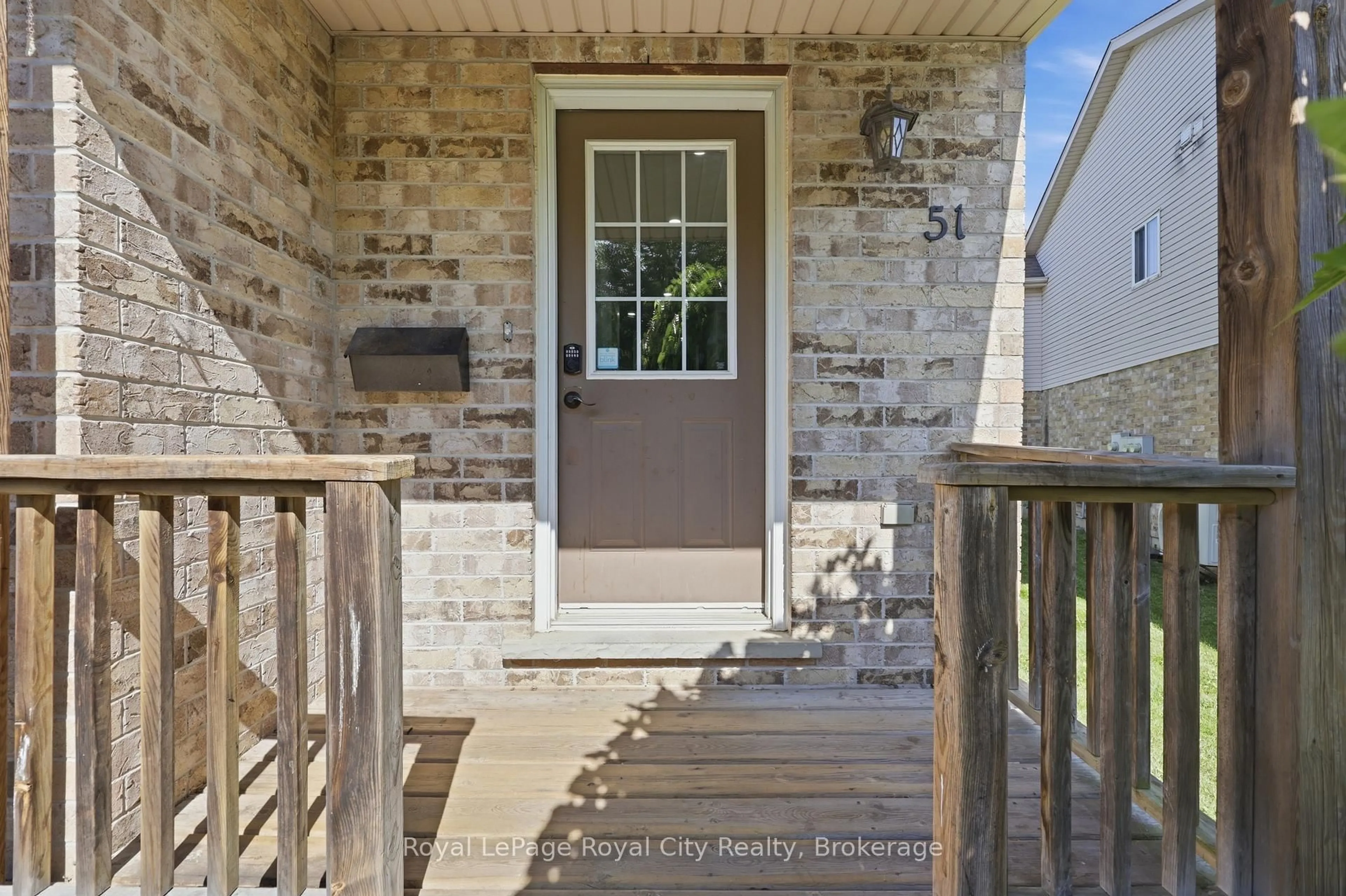 Indoor entryway for 169 Bismark Dr #51, Cambridge Ontario N1S 5B9
