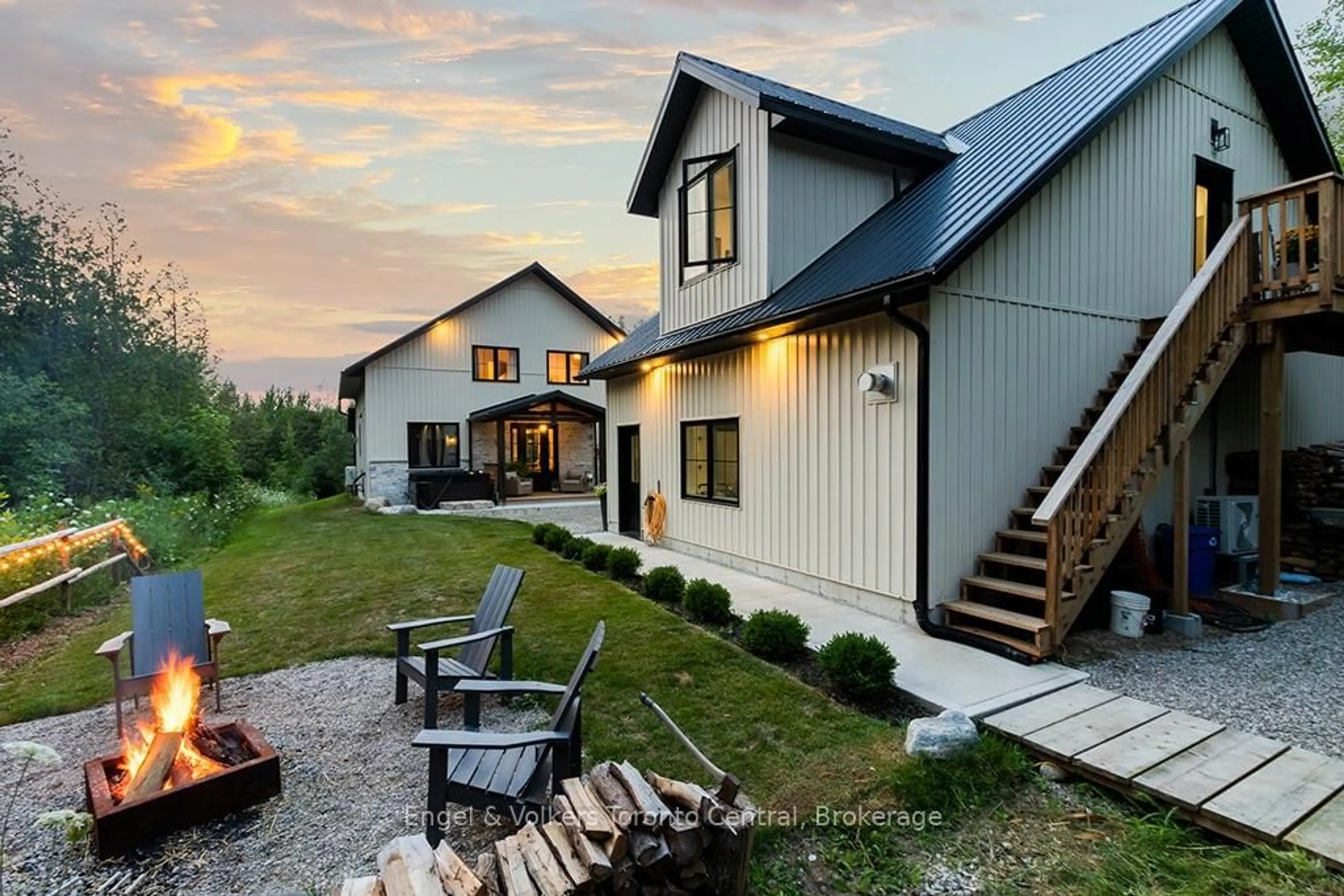 Patio, mountain view for 138 Wilson Dr, Georgian Bluffs Ontario N0H 2T0