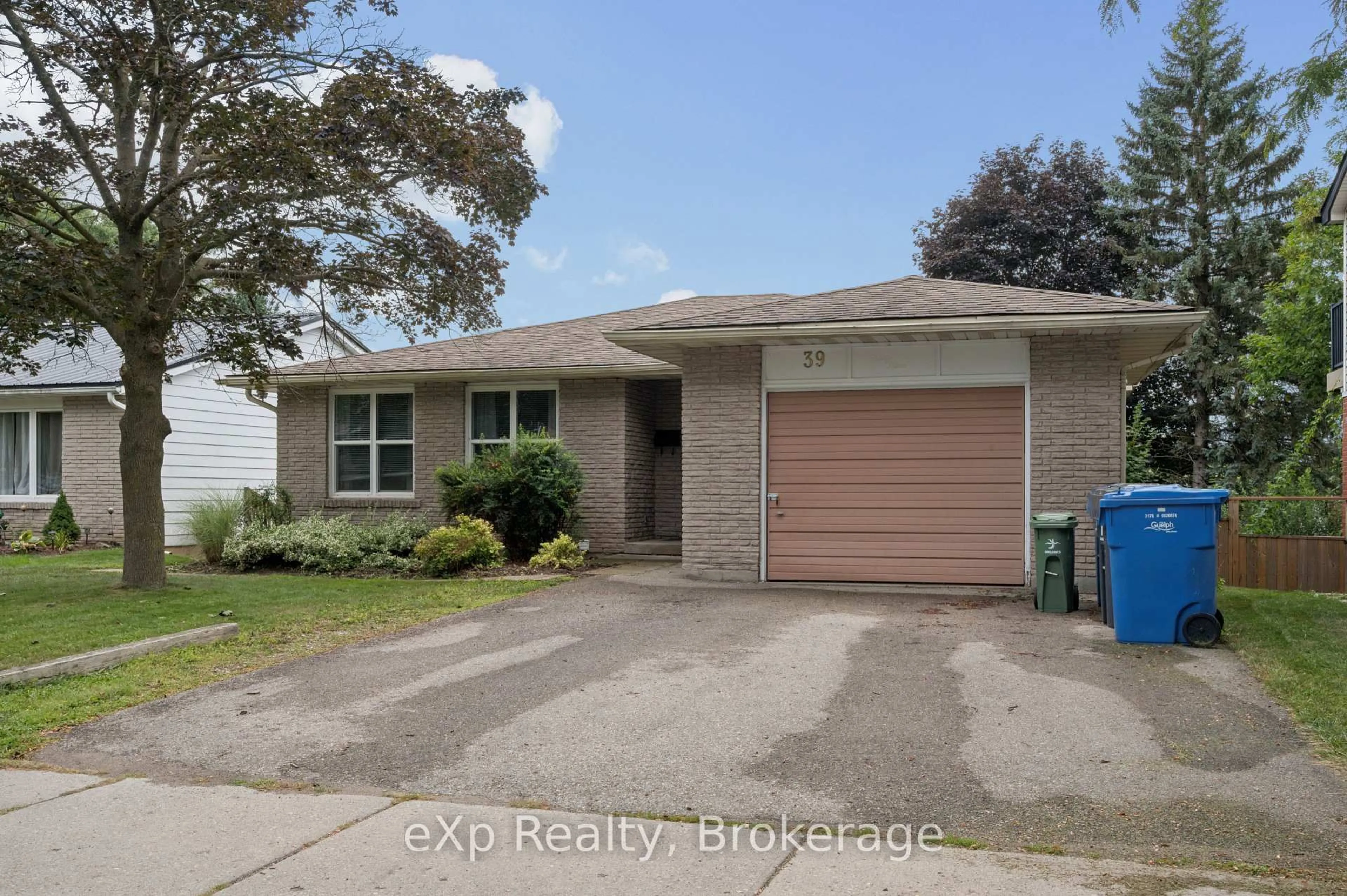Unknown for 39 Keats Cres, Guelph Ontario N1G 3B1