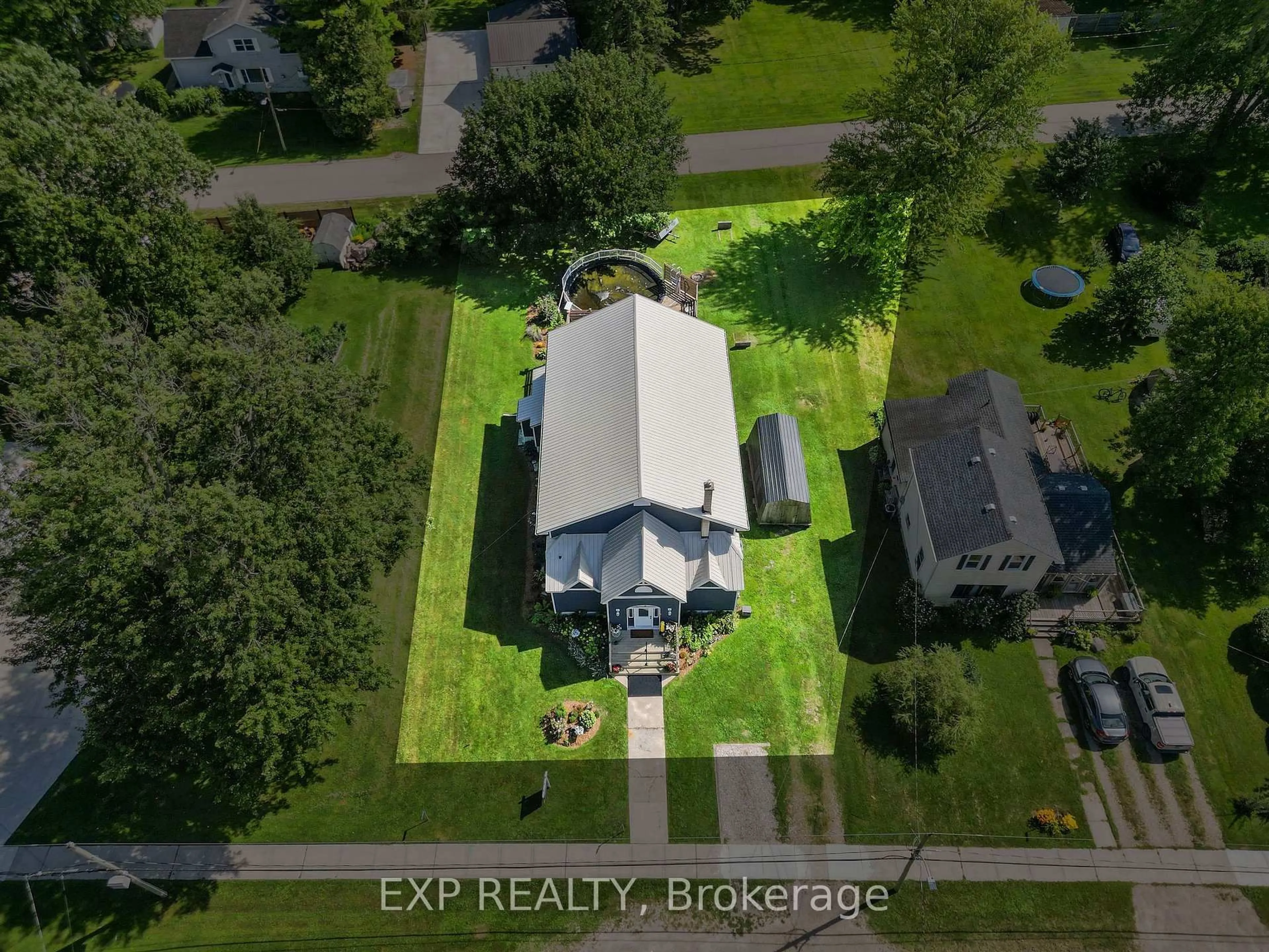 A pic from outside/outdoor area/front of a property/back of a property/a pic from drone, building for 51181 Broadway St, Malahide Ontario N0L 2J0