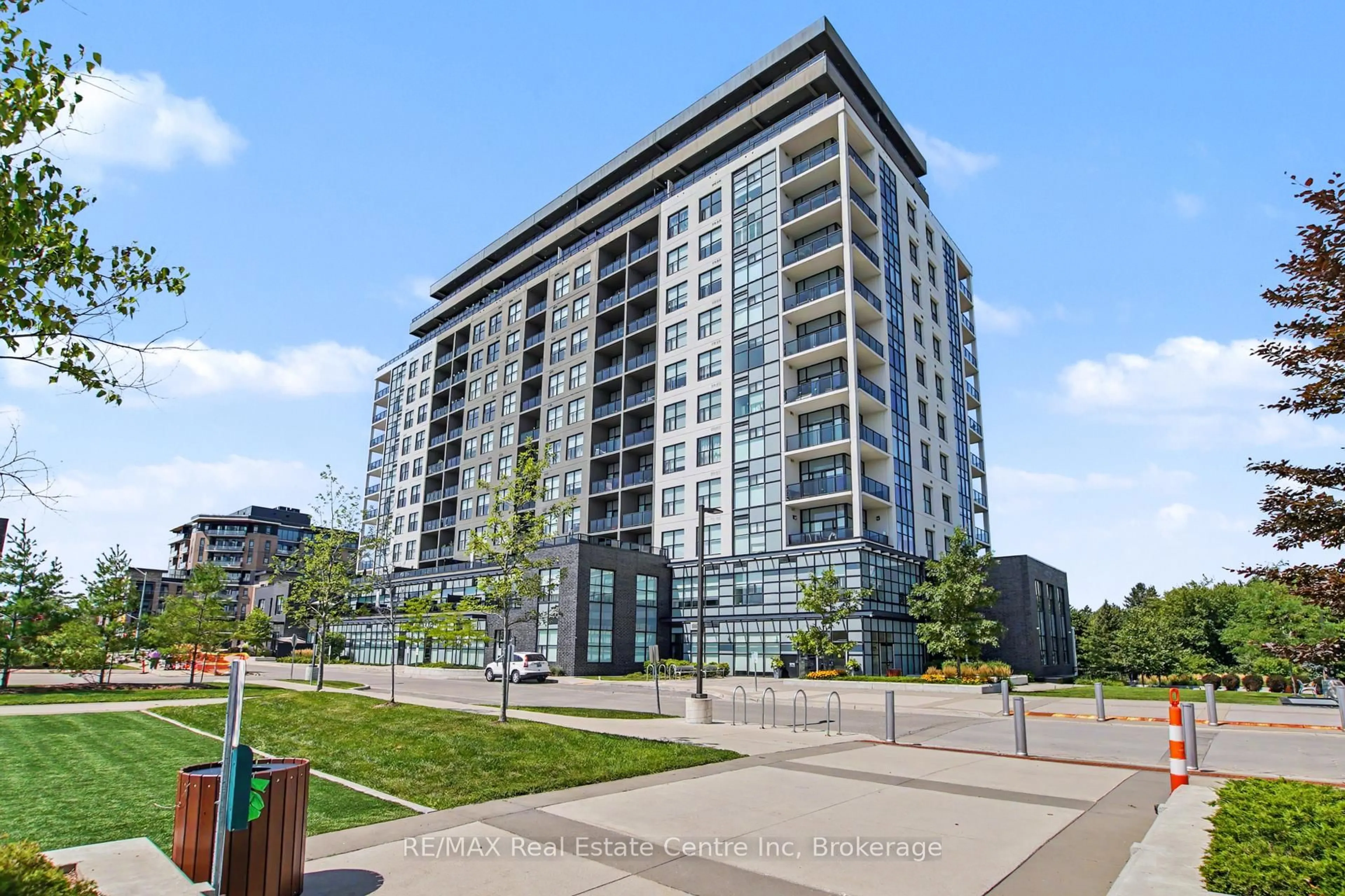 Unknown for 1878 Gordon St #401, Guelph Ontario N1L 0P4