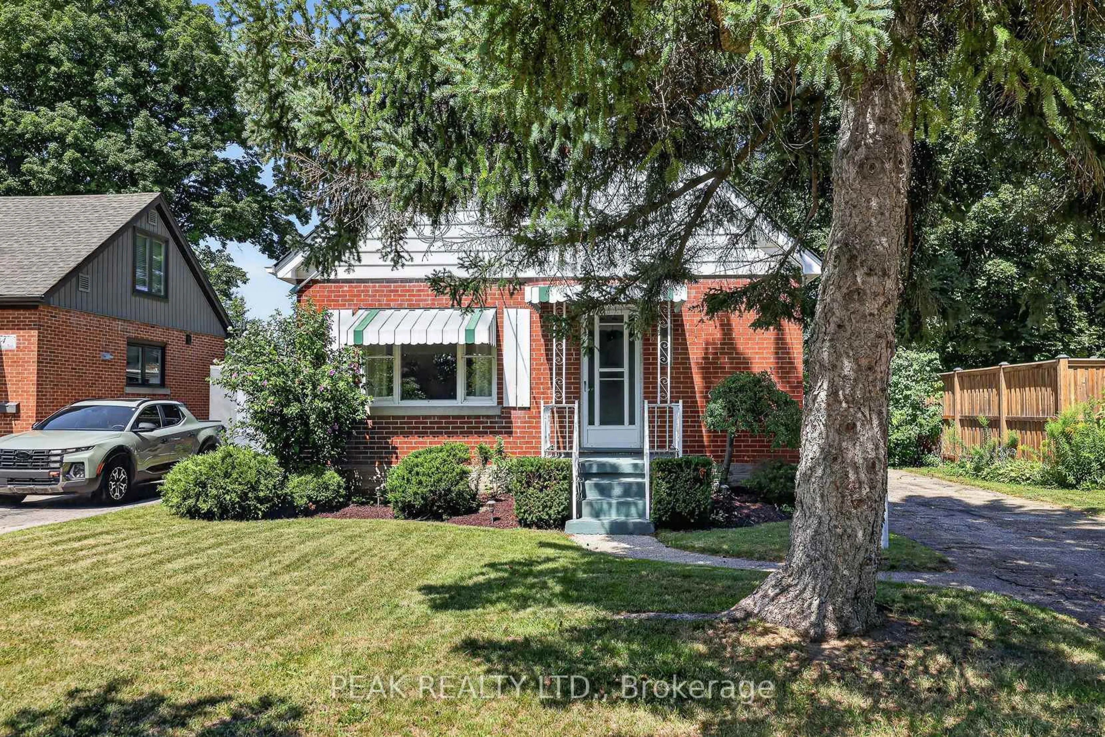 Home with brick exterior material, street for 78 Belleview Ave, Kitchener Ontario N2B 1G5
