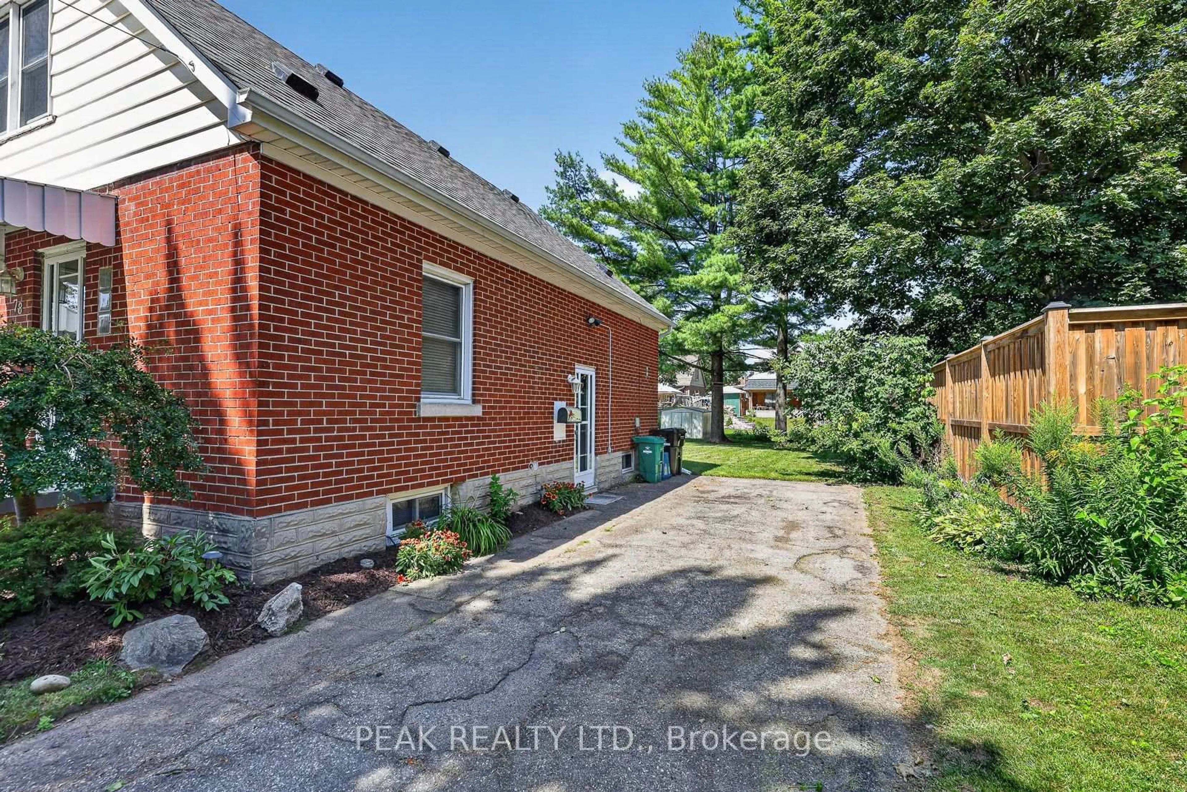 Home with brick exterior material, street for 78 Belleview Ave, Kitchener Ontario N2B 1G5
