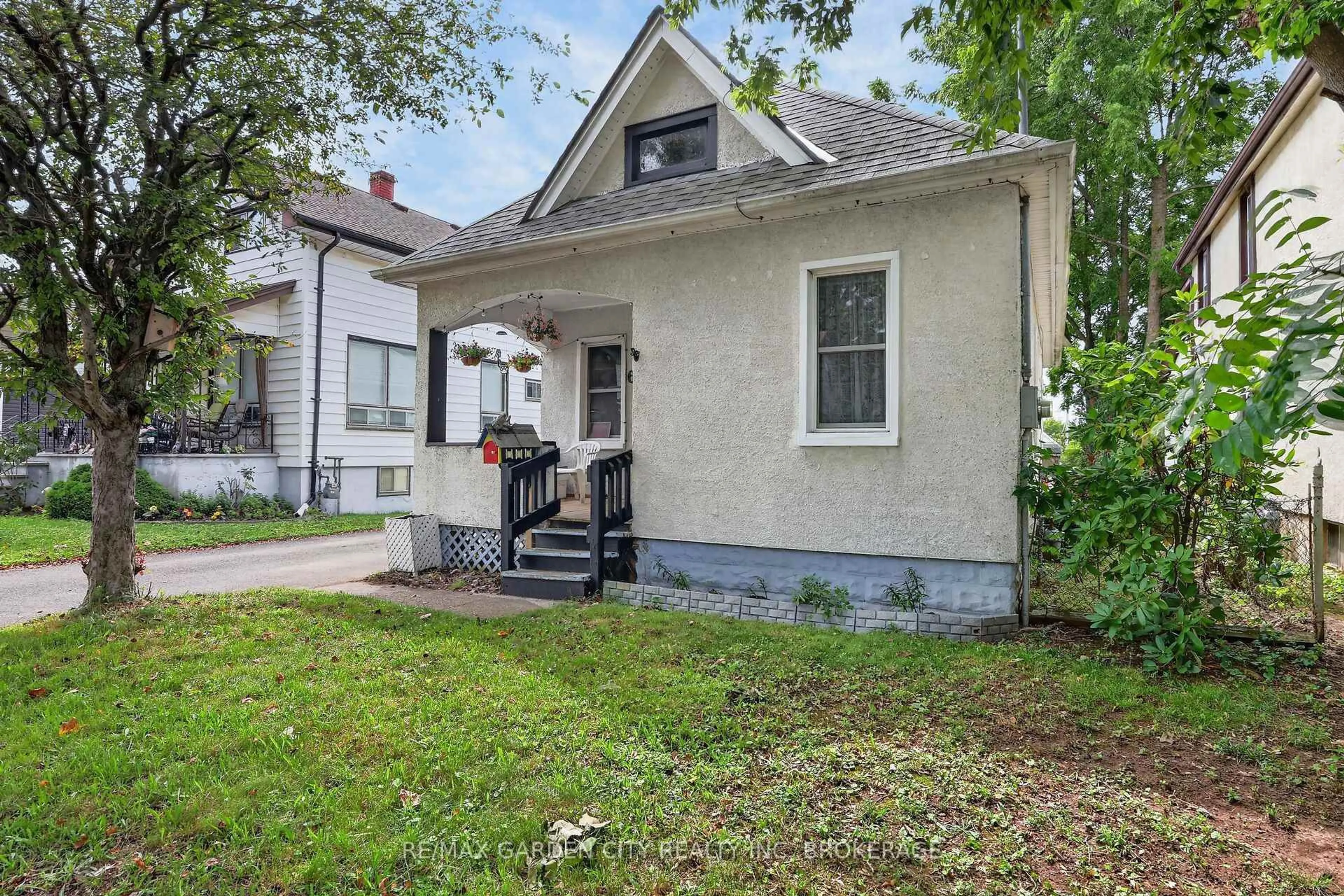 Unknown for 6280 Taylor St, Niagara Falls Ontario L2G 2G1