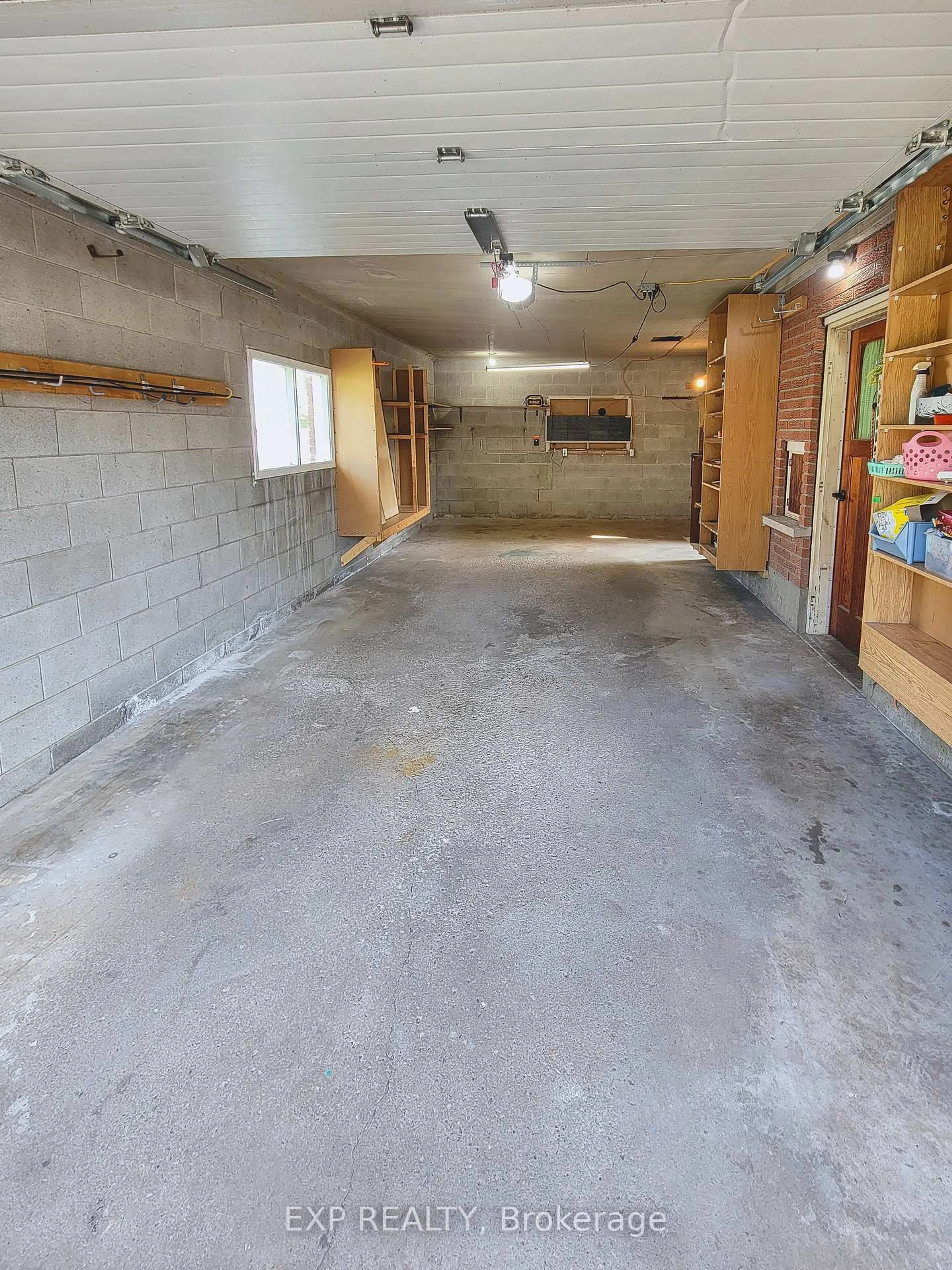 Indoor garage for 186A Lakeshore Rd, St. Catharines Ontario L2N 2V3