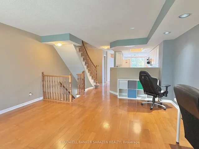 112 Centrepointe Dr #F, Ottawa 2