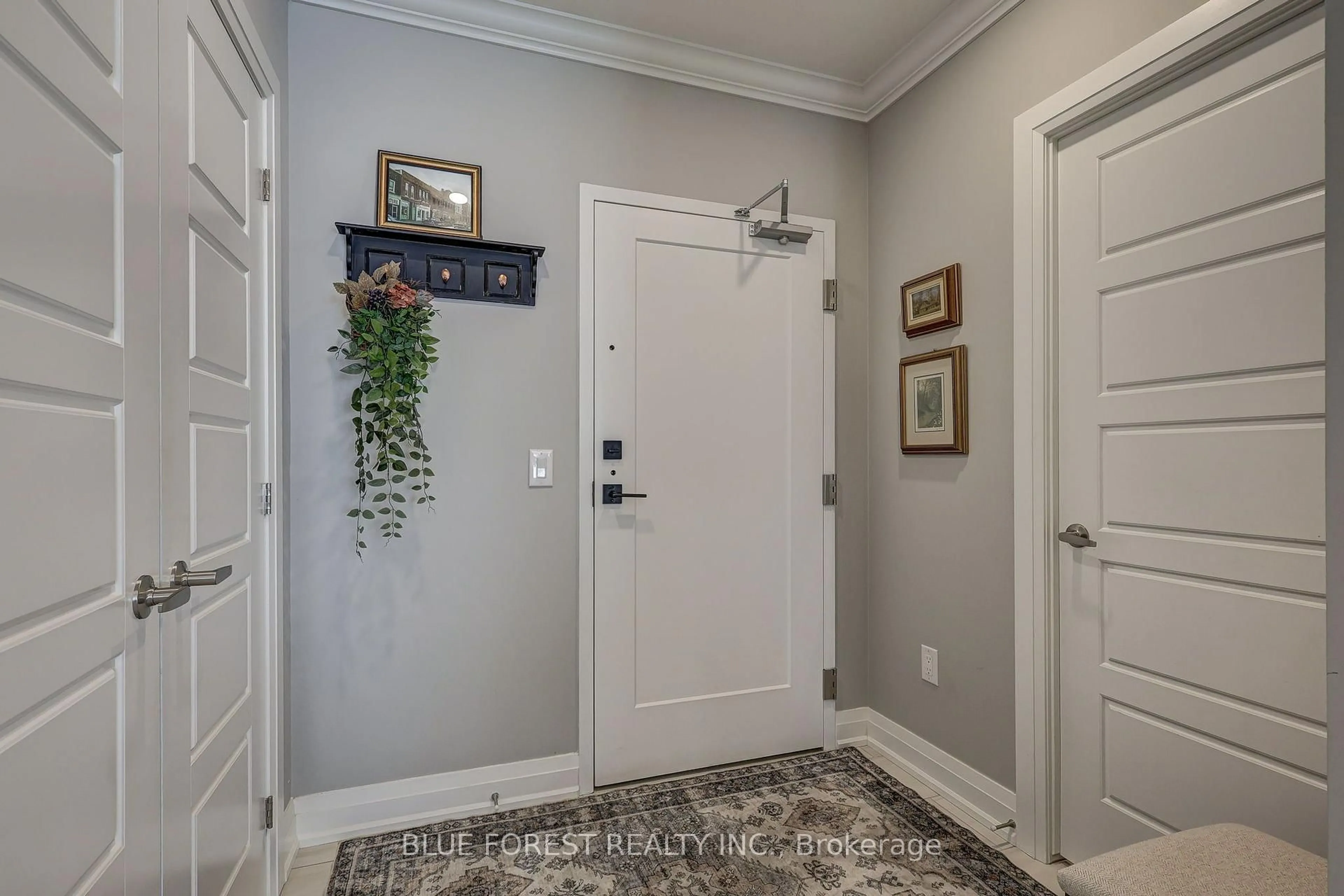 Indoor entryway for 1975 Fountain Grass Dr #105, London South Ontario N6K 0M3