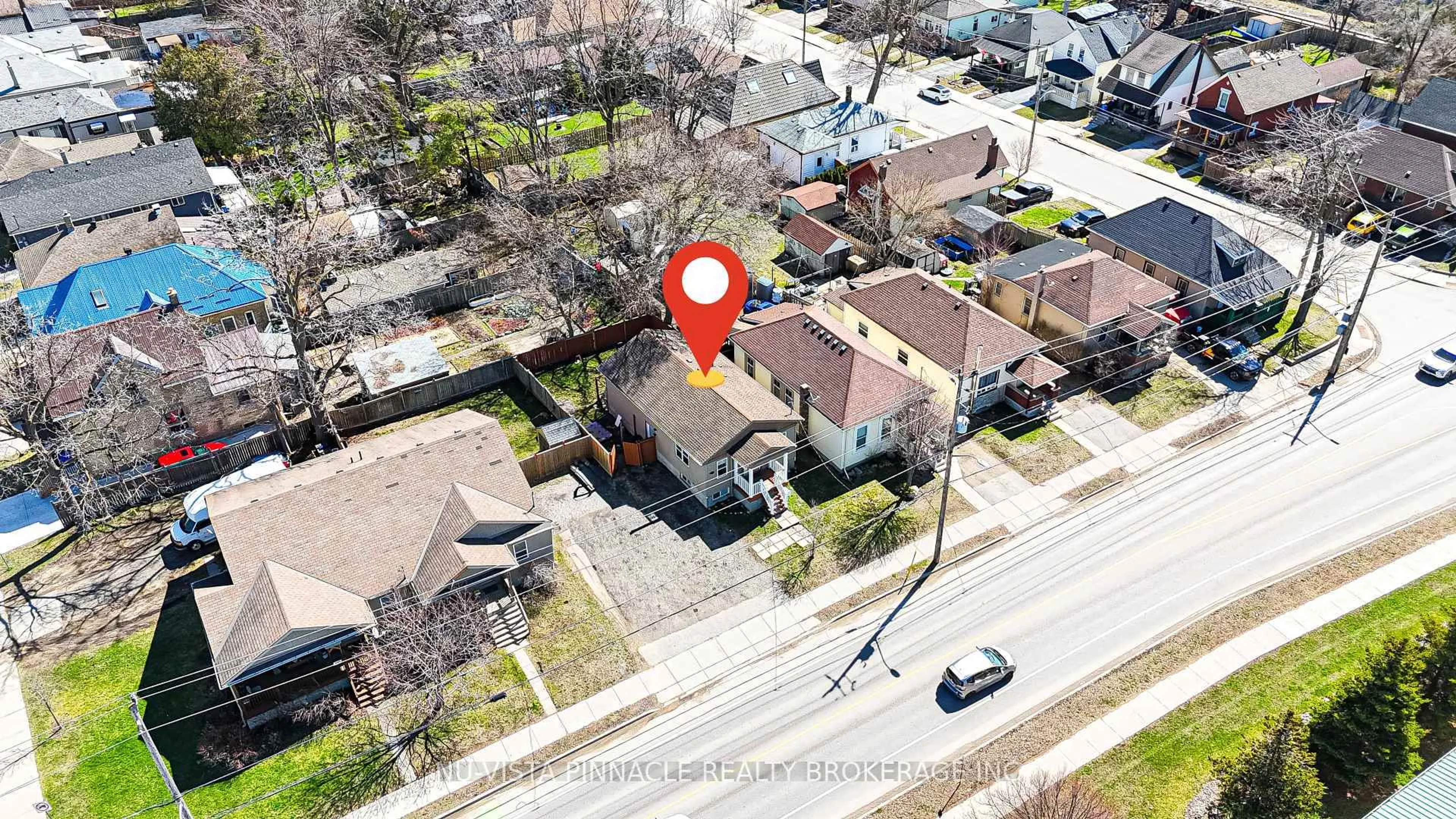 A pic from outside/outdoor area/front of a property/back of a property/a pic from drone, street for 434 Egerton St, London East Ontario N5W 3Z4