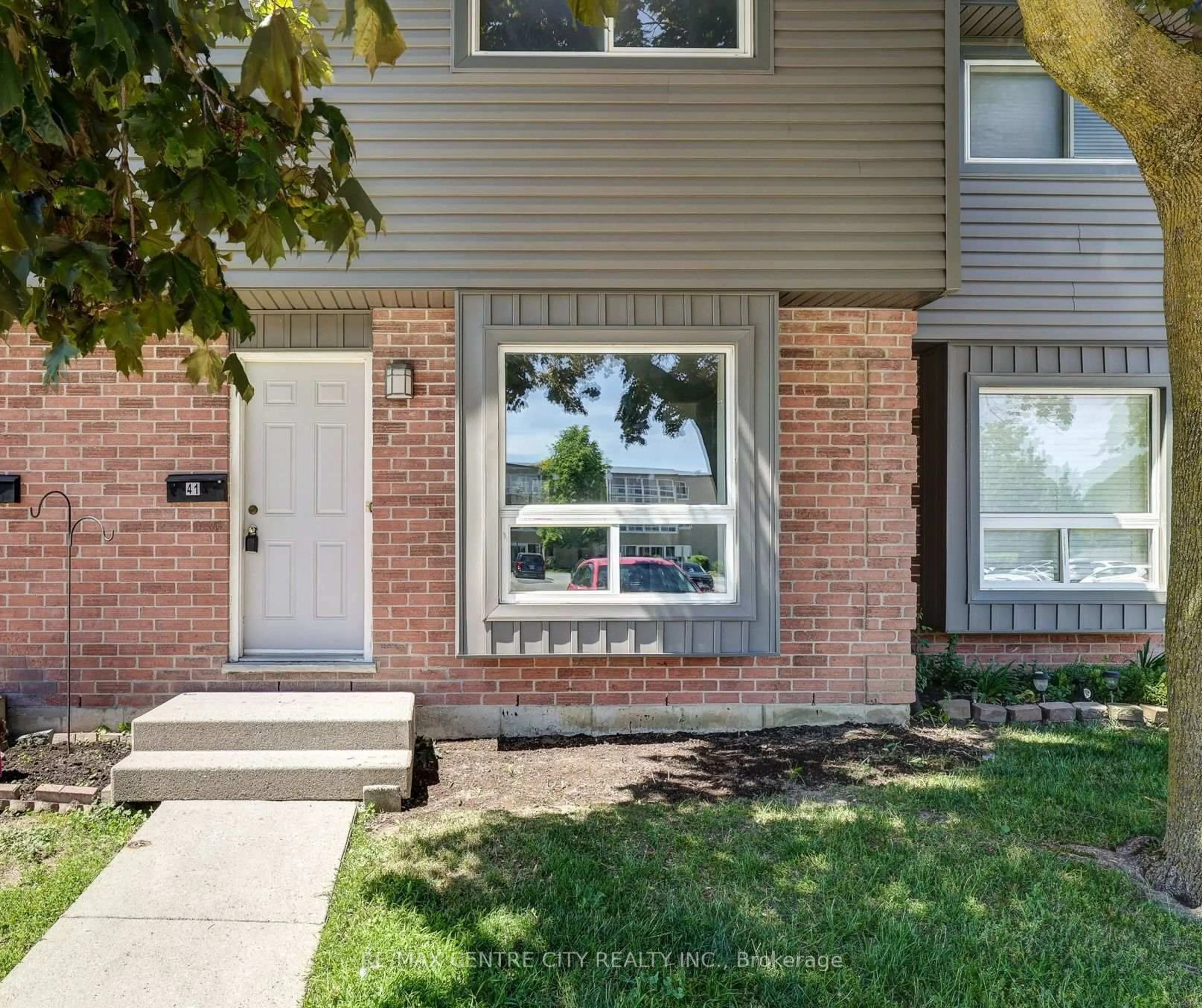 Home with brick exterior material, street for 1443 Huron St #41, London East Ontario N5V 2E6