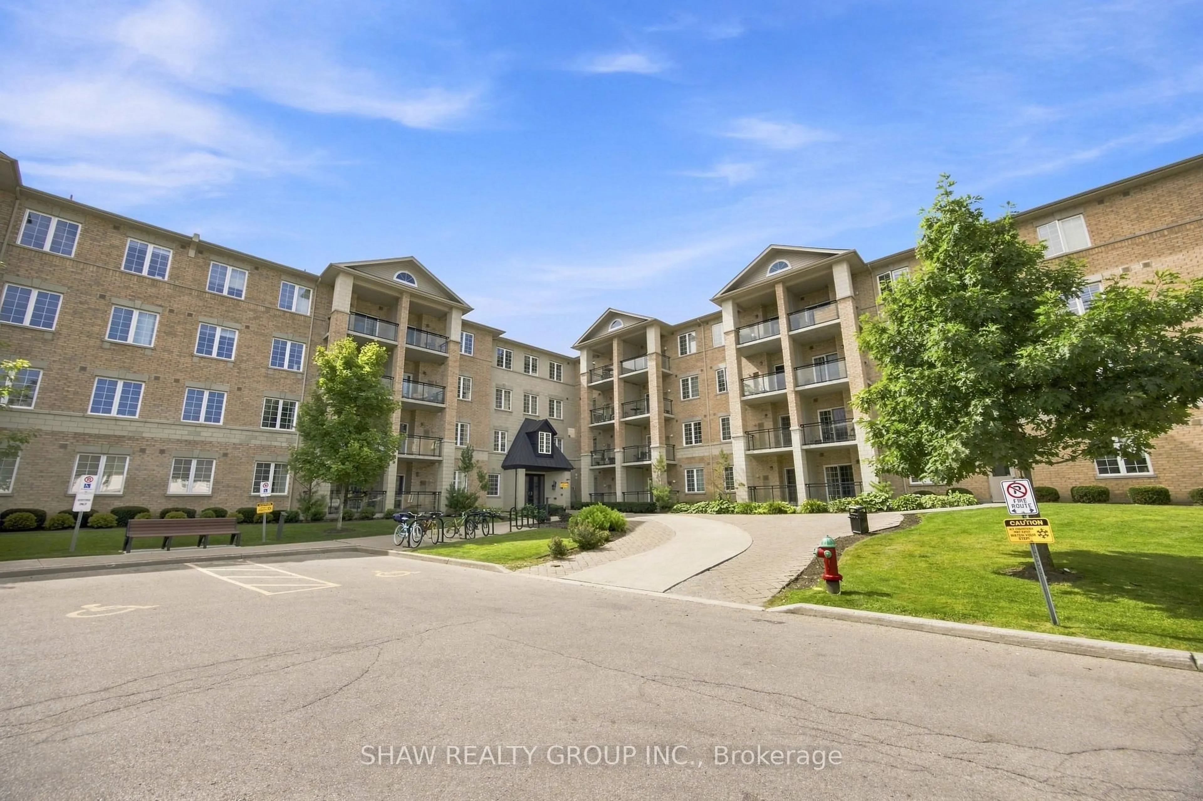 A pic from outside/outdoor area/front of a property/back of a property/a pic from drone, unknown for 1077 Gordon St #423, Guelph Ontario N1G 0E3