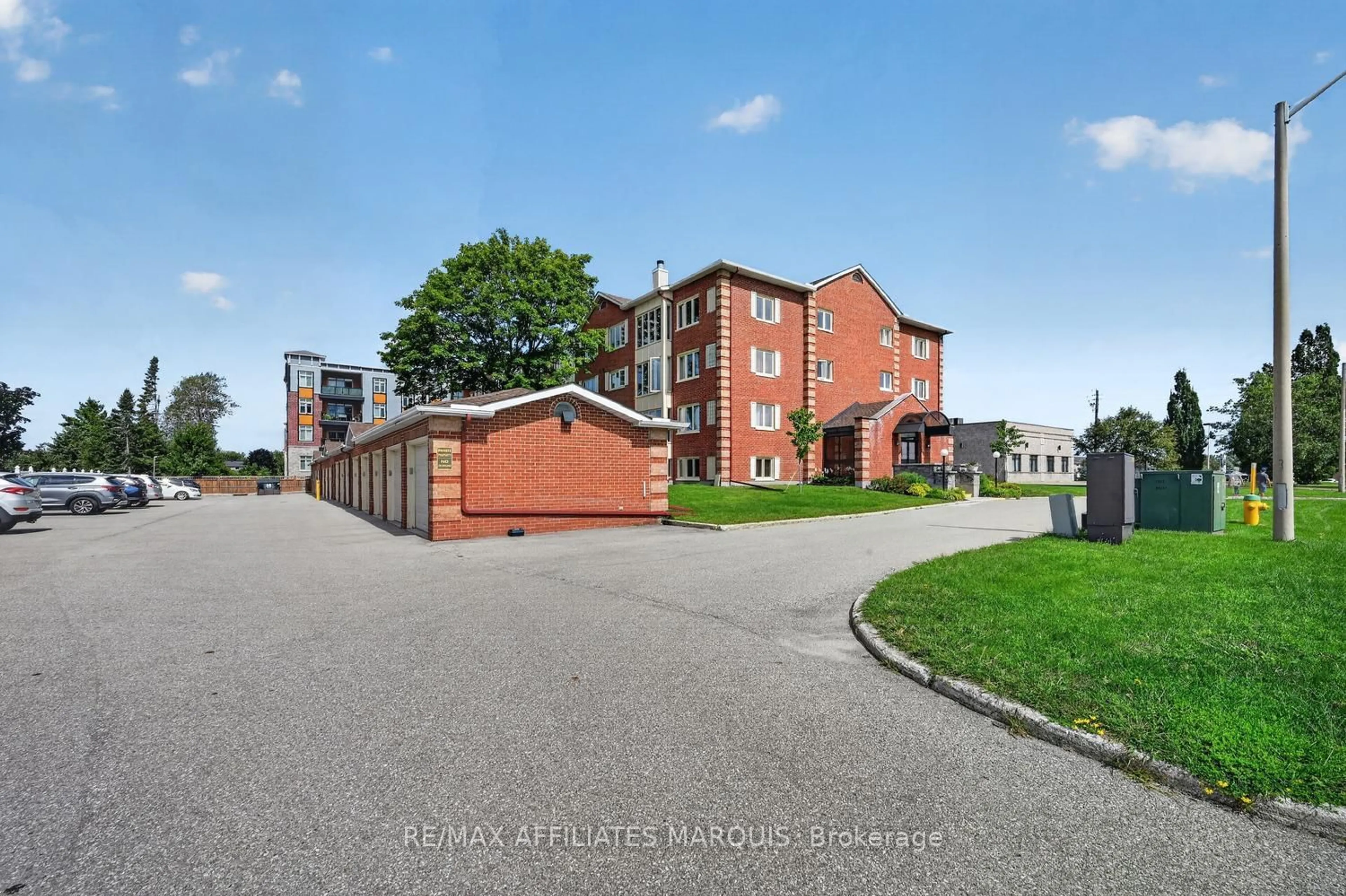 A pic from outside/outdoor area/front of a property/back of a property/a pic from drone, building for 10 Armstrong Dr #106, Smiths Falls Ontario K7A 5H8