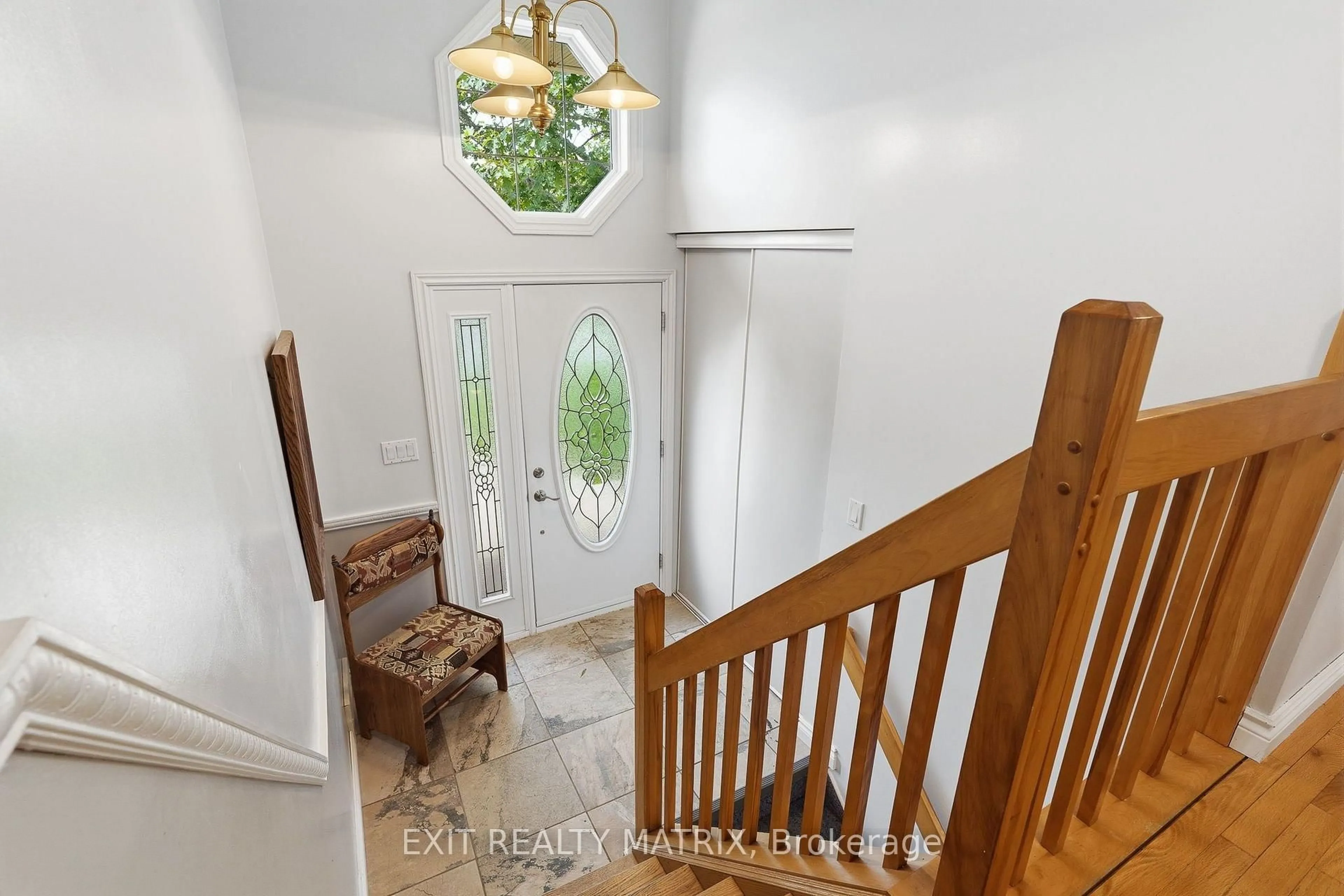 Indoor entryway for 56 Isabelle St, Casselman Ontario K0A 1M0