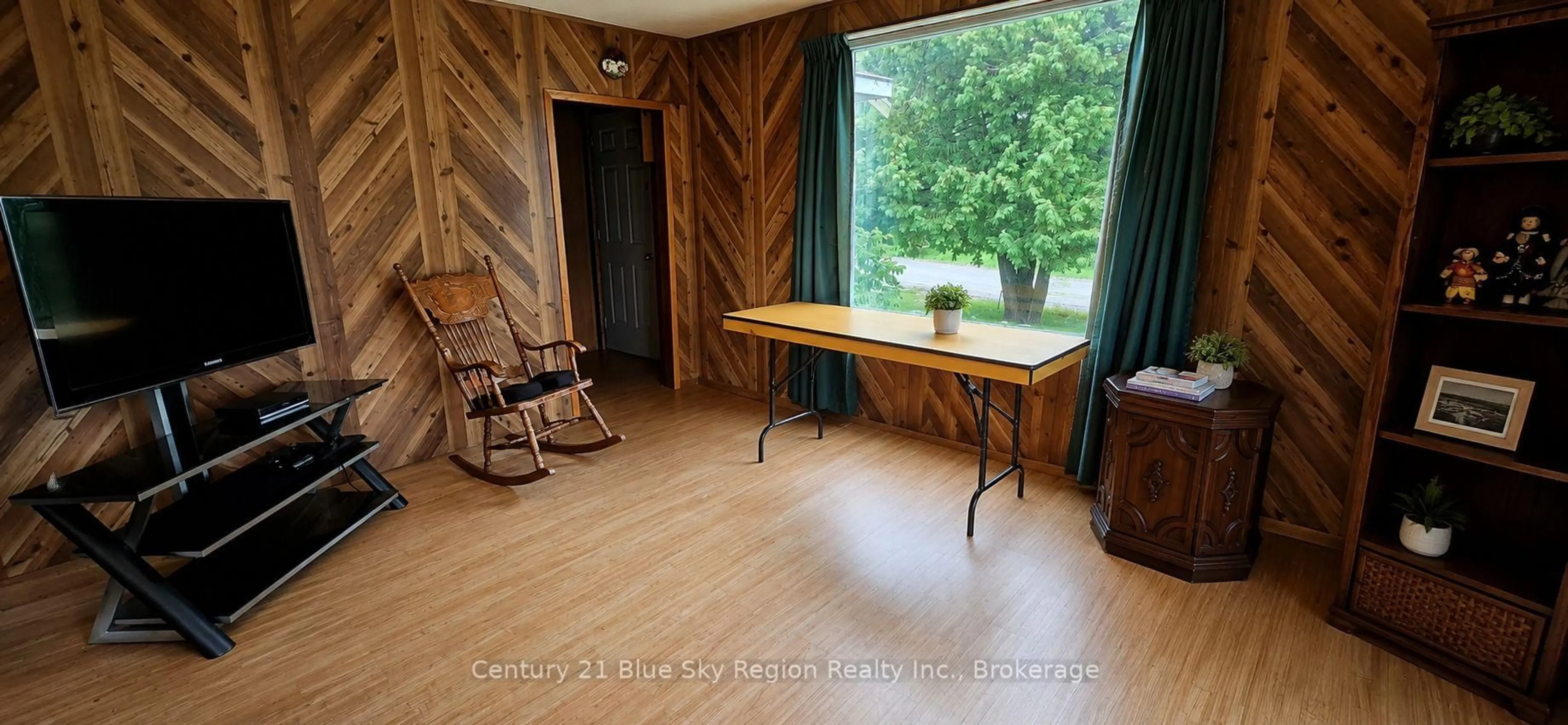 A pic of a room for 109 James St, Bonfield Ontario P0H 1E0