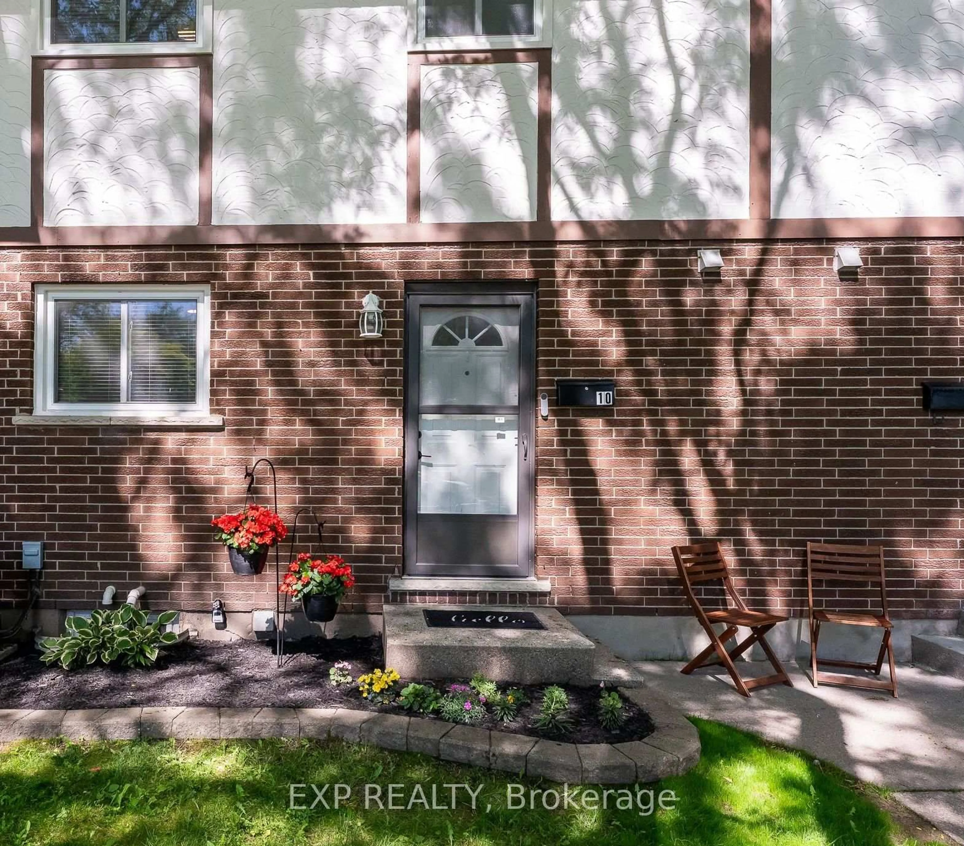 Home with brick exterior material, street for 3322 Addison Ave #10, Niagara Falls Ontario L2J 3L1