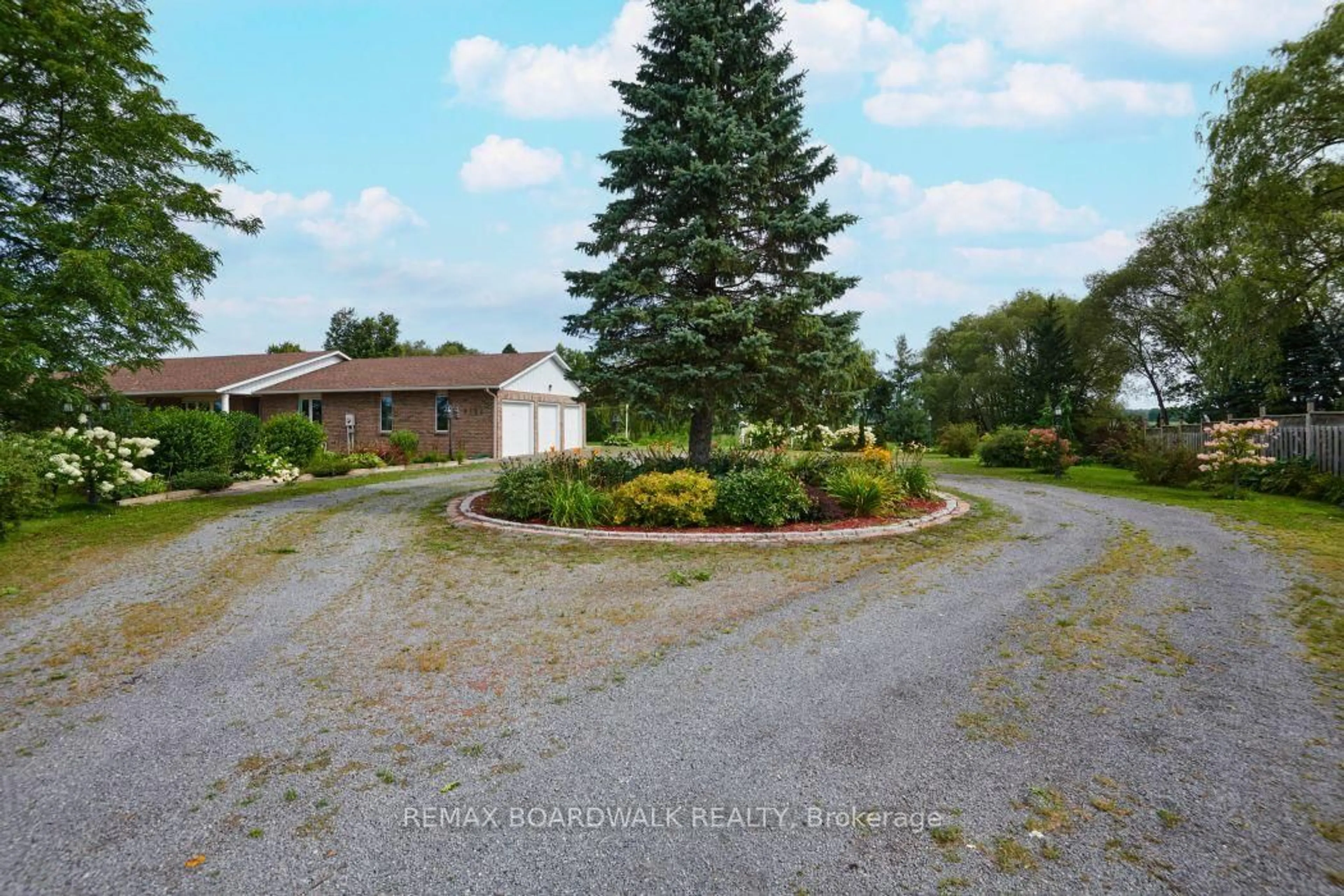 A pic from outside/outdoor area/front of a property/back of a property/a pic from drone, unknown for 3382 Carp Rd, Carp Ontario K0A 1L0