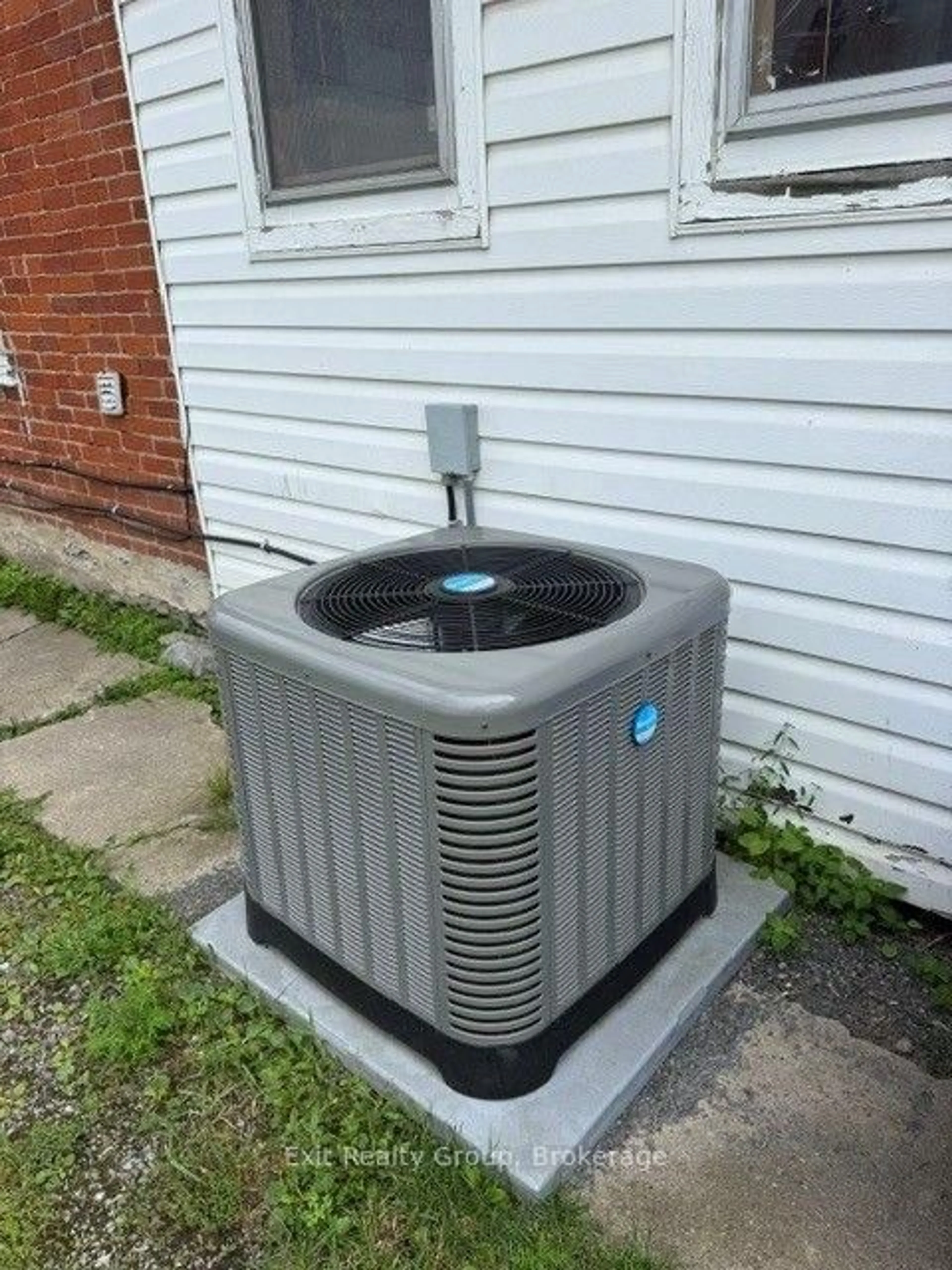 A pic of a room for 36 Bettes St, Belleville Ontario K8N 3W6
